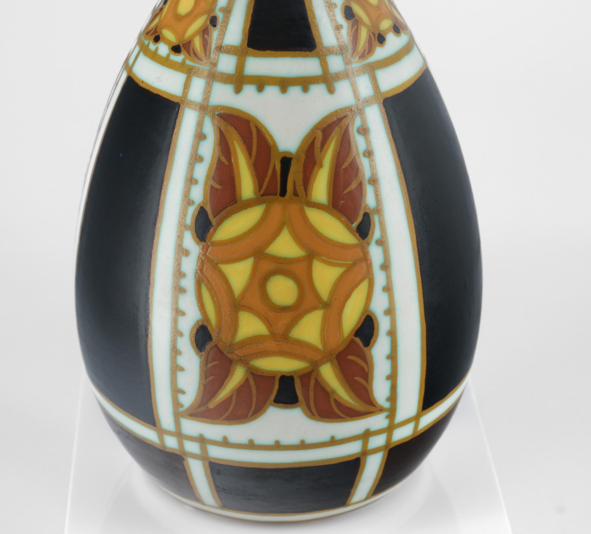 Belga Charles Catteau Vaso a balaustro Art Deco per Boch Frères Keramis Circa 1930 in vendita