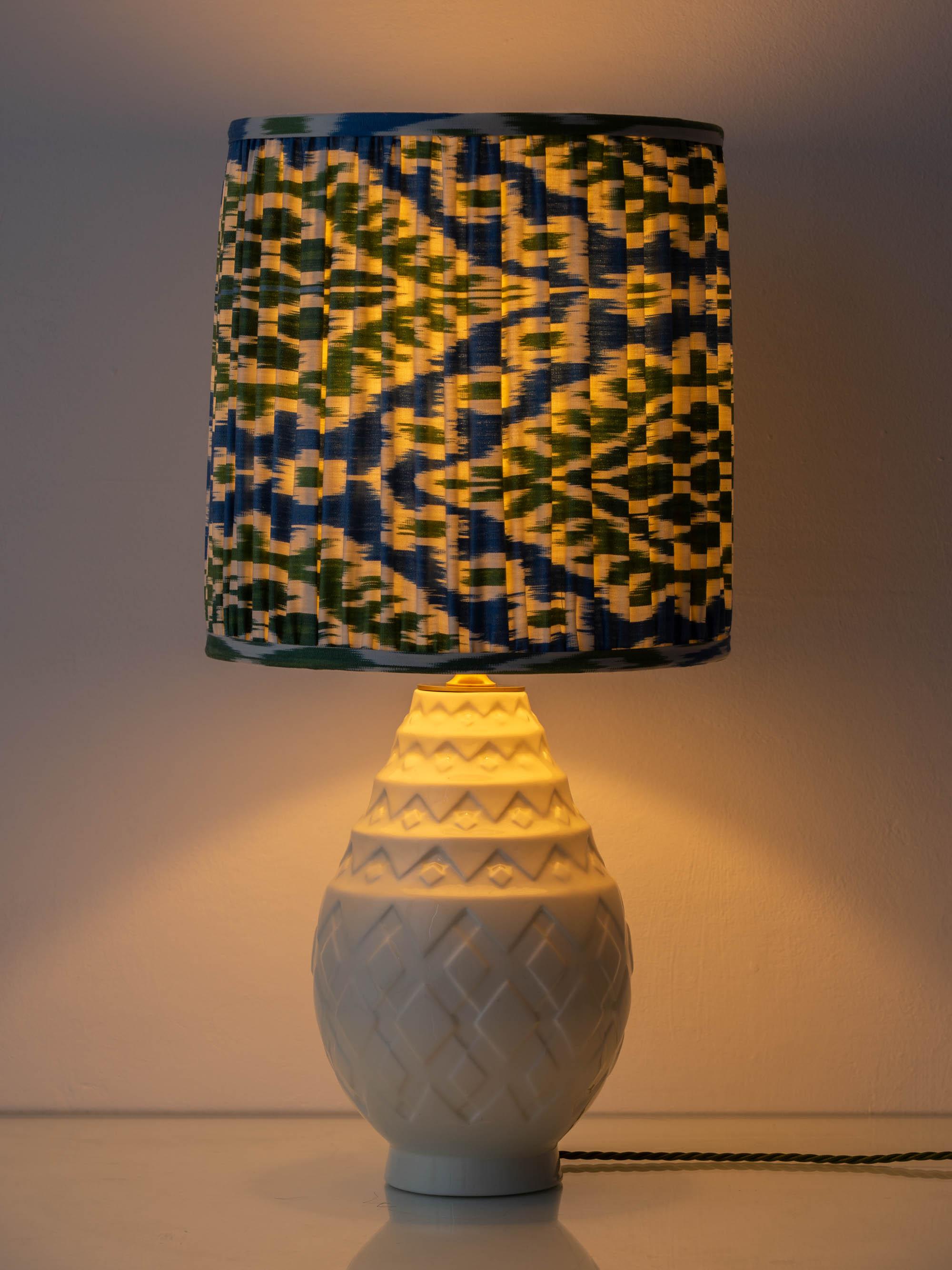 Charles Catteau Art Deco Pineapple Table Lamp with New Ikat Silk Shade, 1920s For Sale 7
