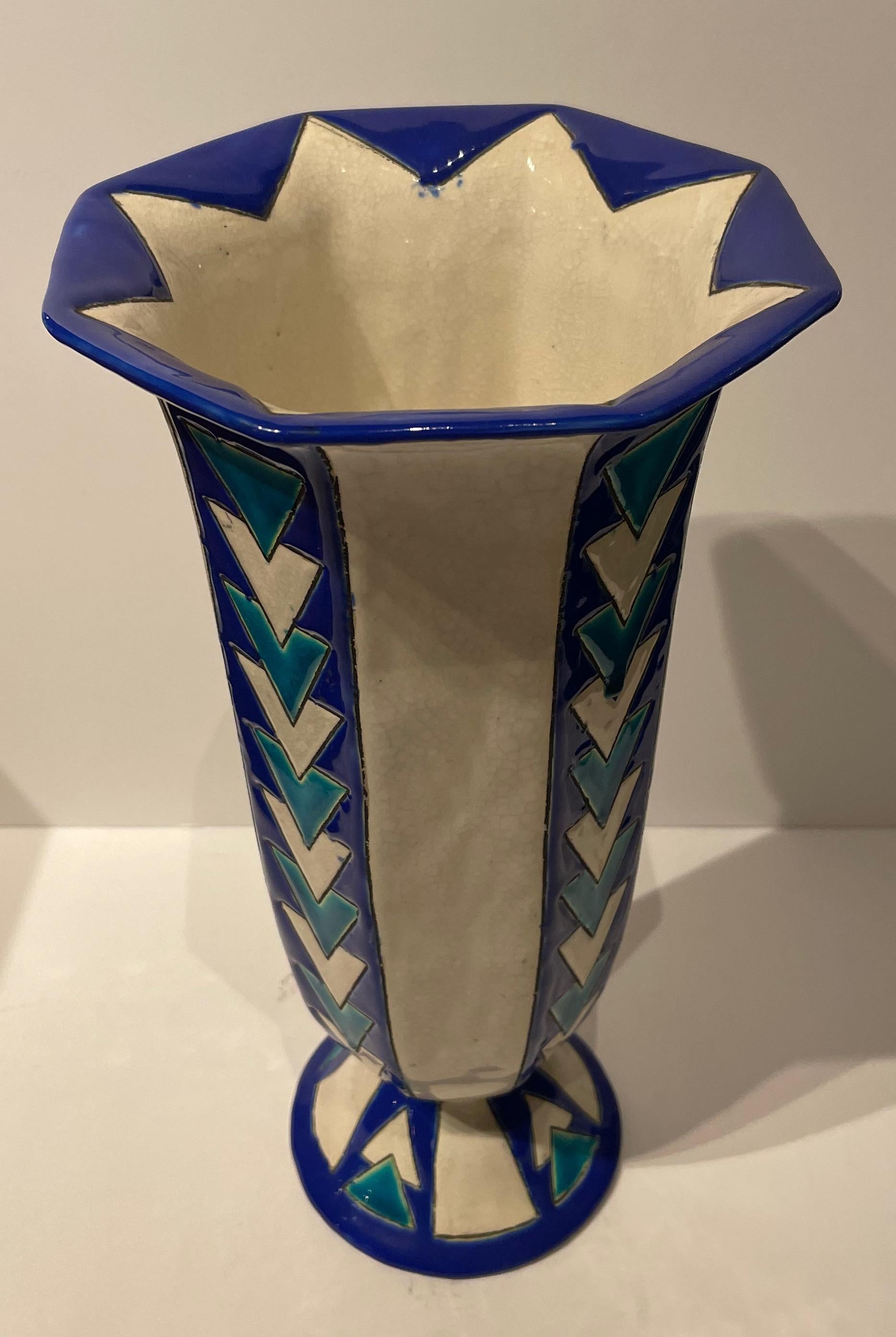 Belge Vase Art déco Charles Catteau pour Boch Freres en vente