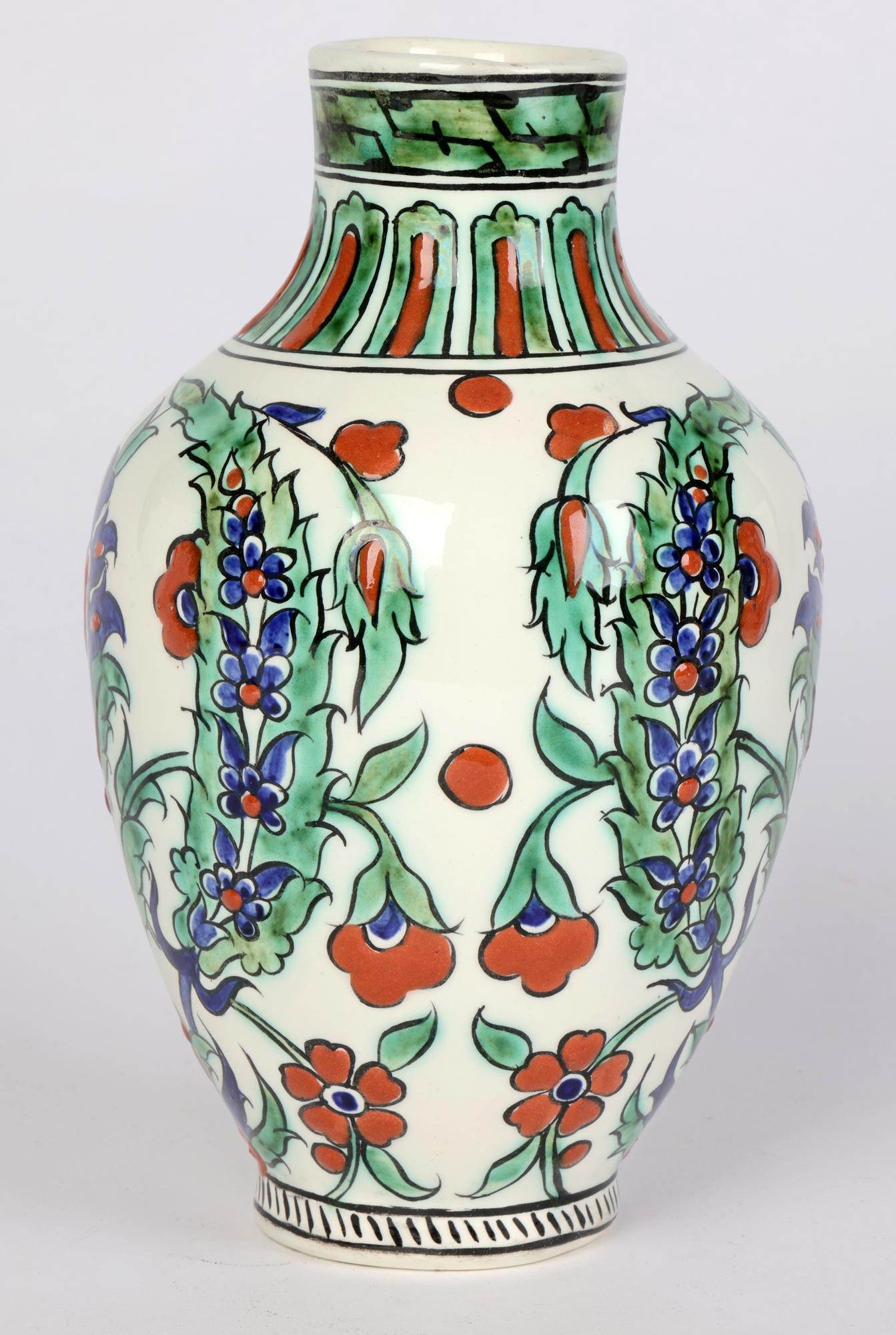 Vase en poterie d'art peint à la main au design islamique Charles Catteau Boch Freres en vente 3