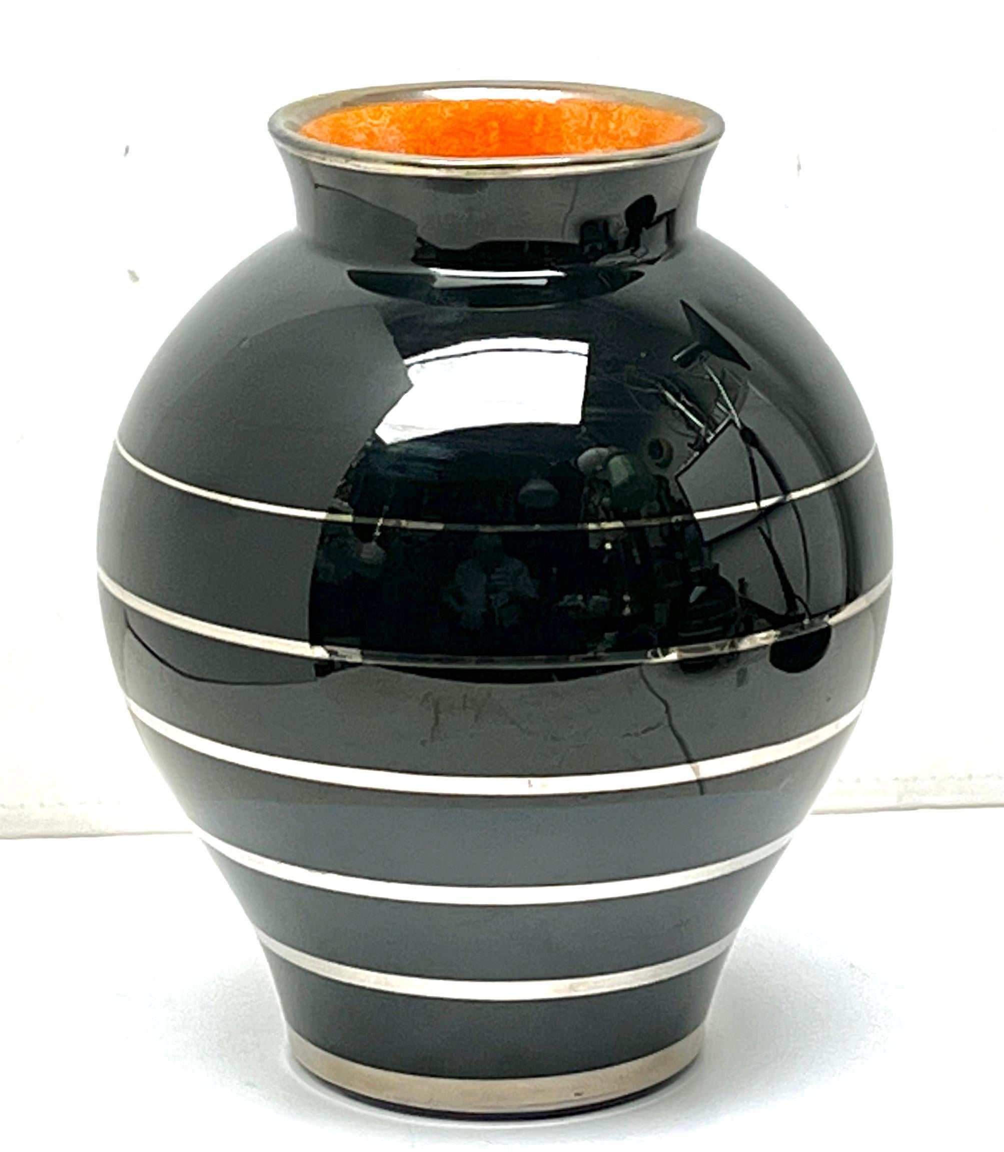 Charles Catteau - Boch Frères, La Louvière - Vases à décor minimaliste  Bon état - En vente à Verviers, BE