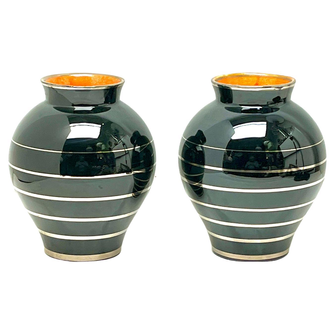 Charles Catteau - Boch Frères, La Louvière - Vases à décor minimaliste  en vente
