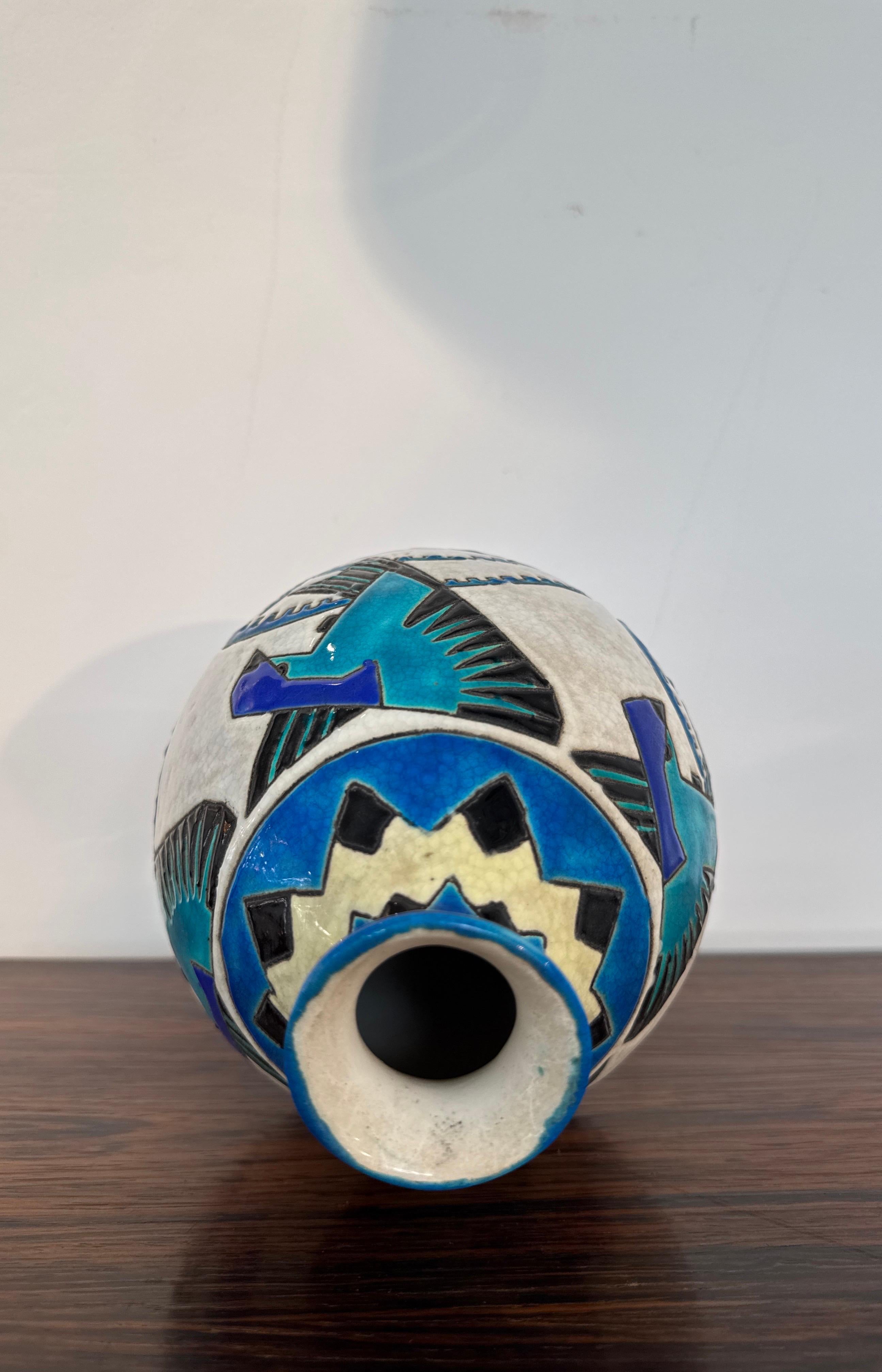 Charles Catteau per Boch Keramis Vaso Art Deco con rondini stilizzate, Belgio in vendita 7