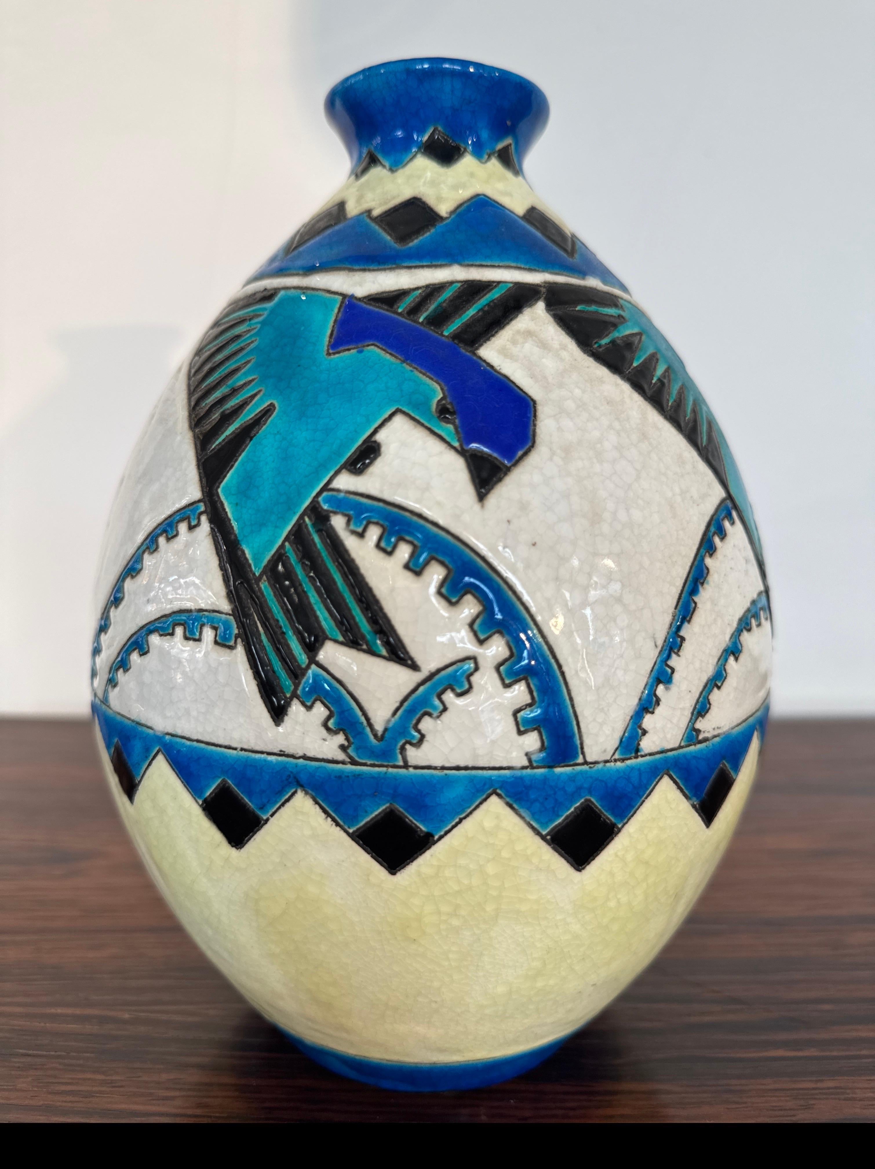 Belga Charles Catteau per Boch Keramis Vaso Art Deco con rondini stilizzate, Belgio in vendita