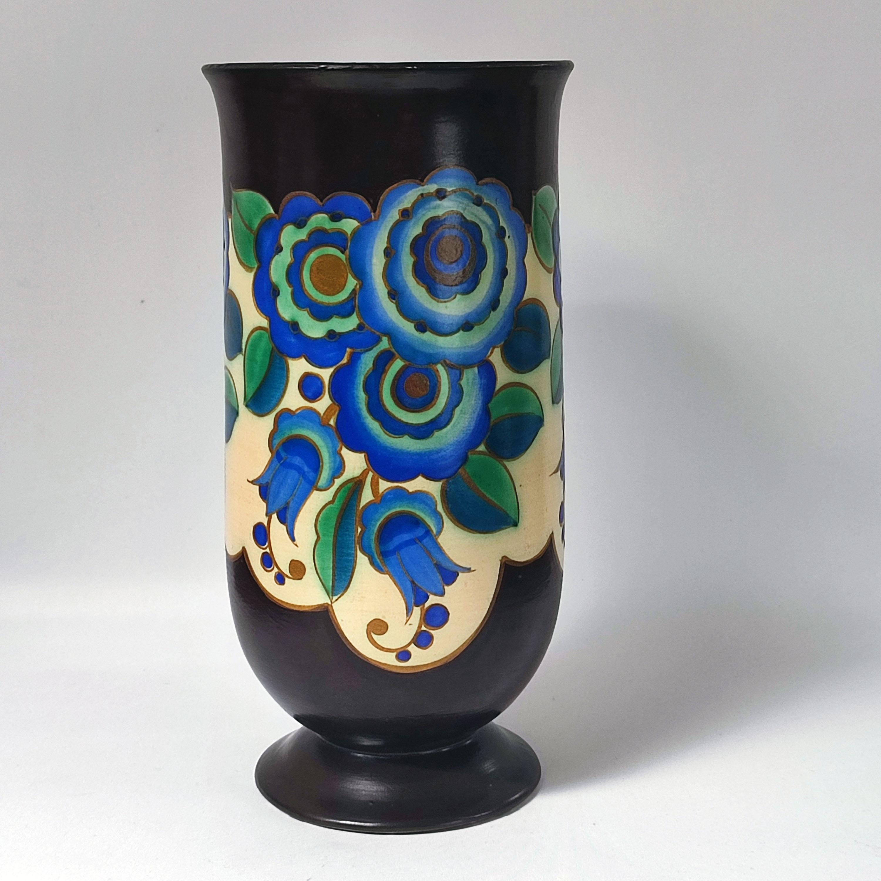 Milieu du XXe siècle Charles Catteau pour Keramis - Vase floral Art déco, Belgique, années 1940. en vente