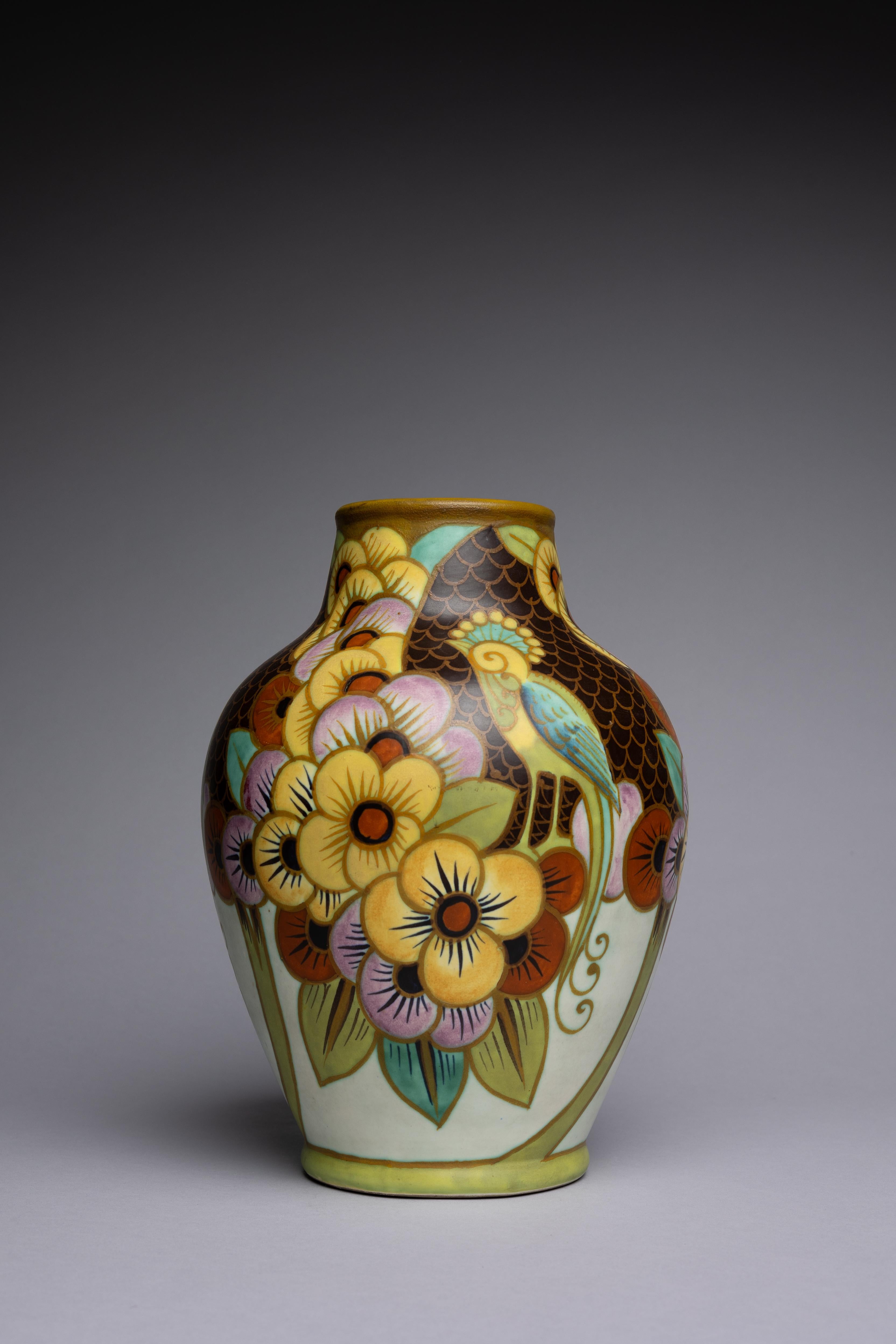 Jarrón de cerámica francesa Art Déco Charles Catteau Pintado a mano en venta