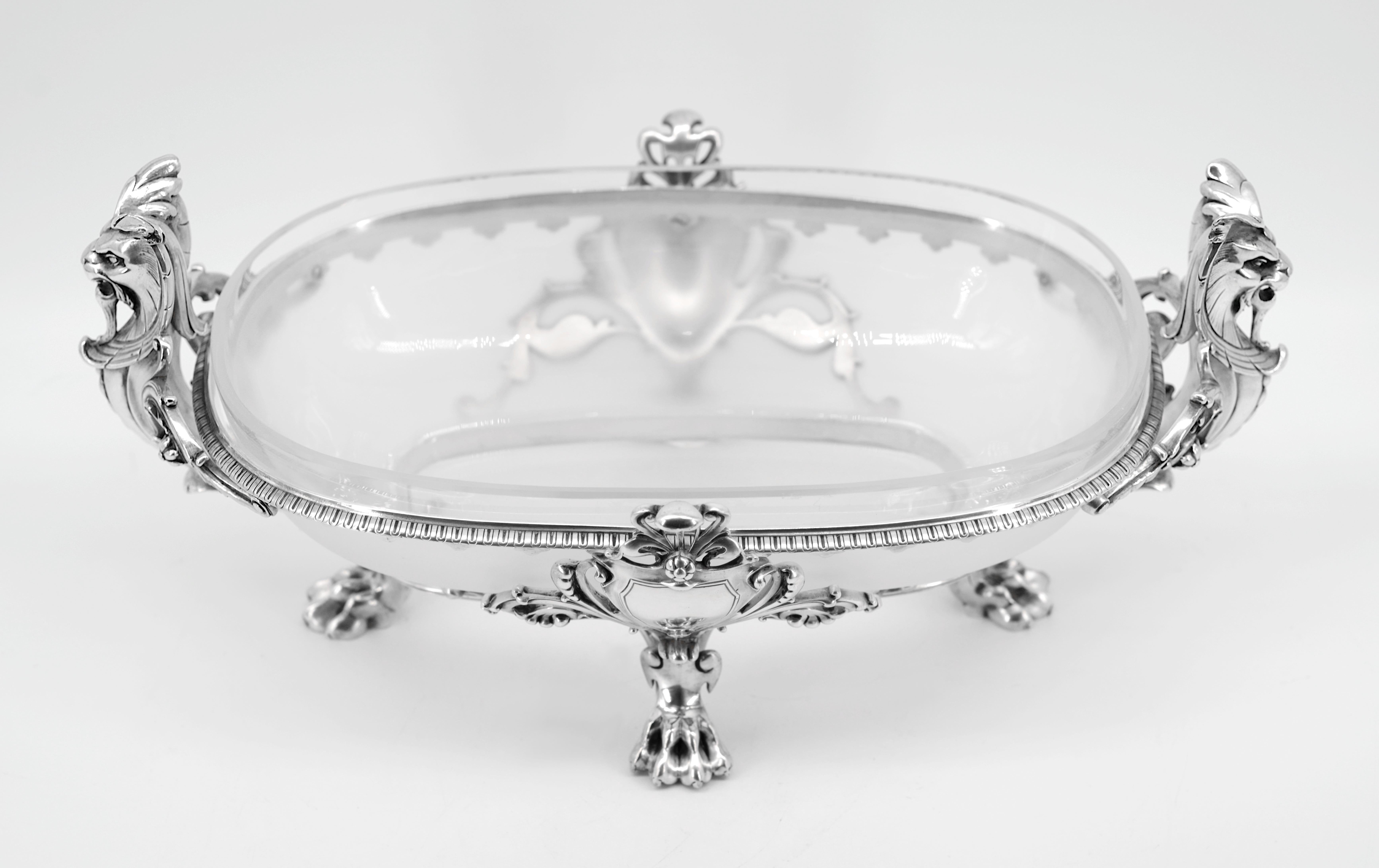 Français Charles Christofle Centre de table en bronze argenté Napoléon III, 1856 en vente
