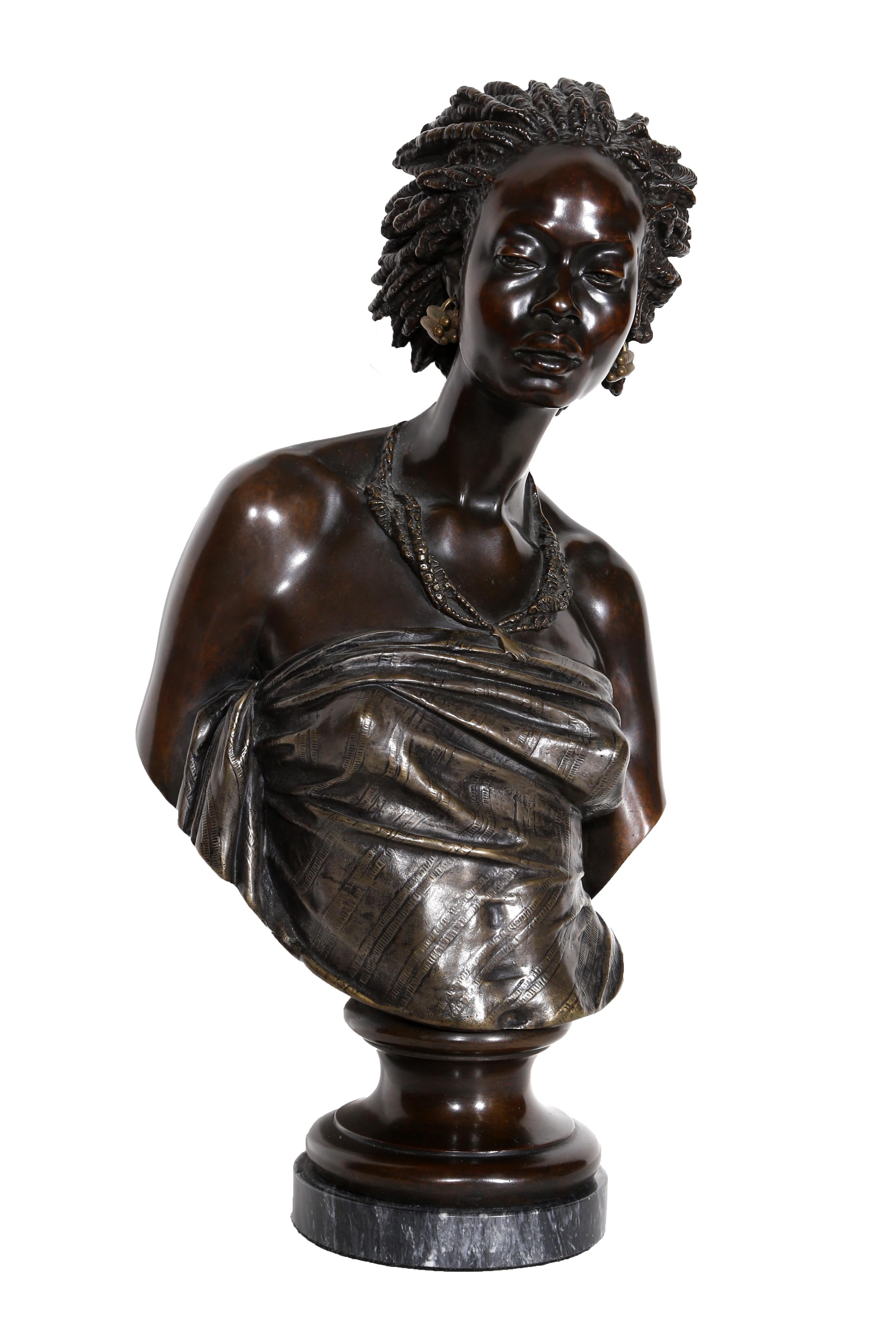 Venus Africaine von Charles Cordier, Franzose (1827-1905)
Bronzeskulptur, Signatur beschriftet
Größe: 15 x 9 x 5 Zoll (38,1 x 22,86 x 12,7 cm)