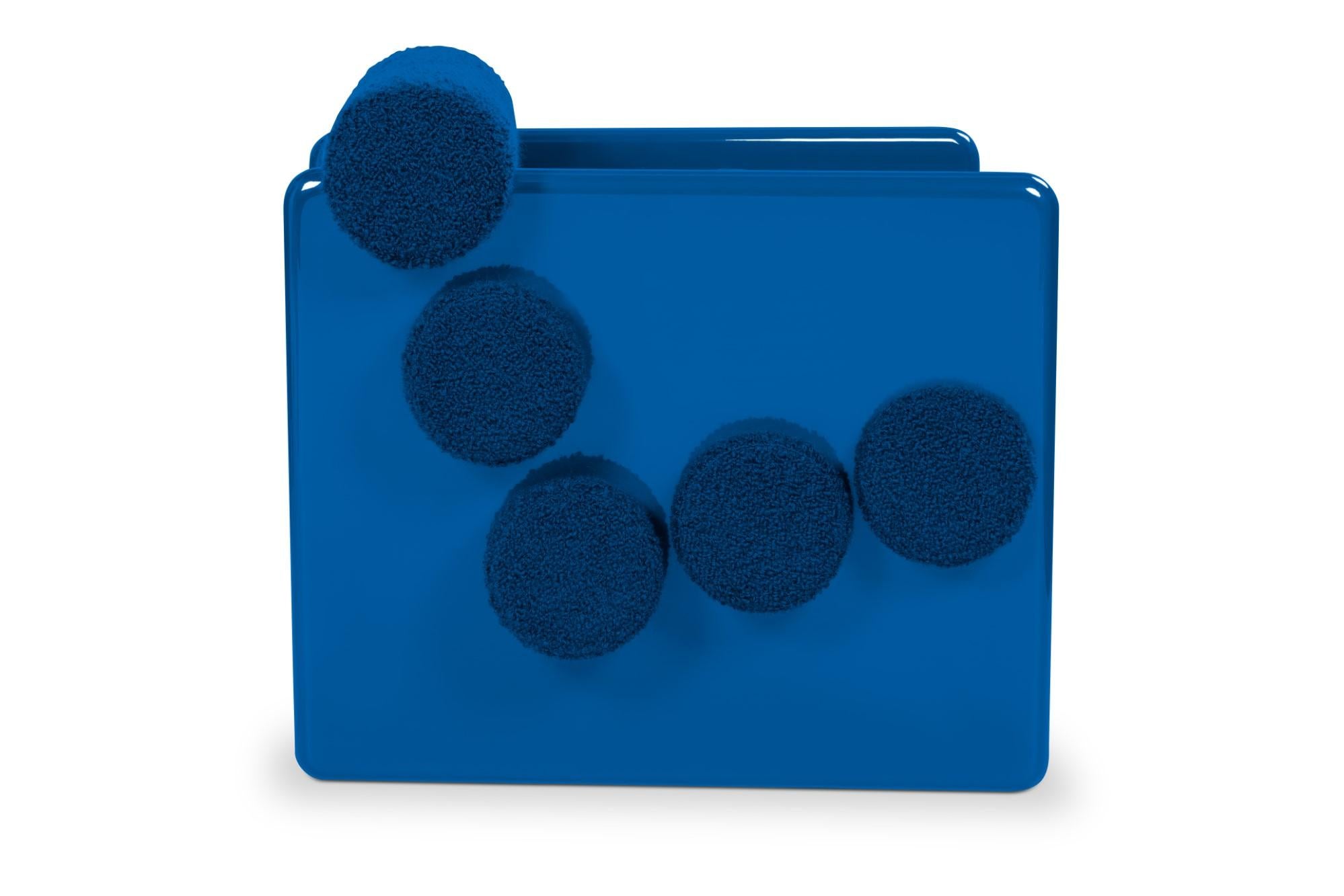 Portoghese Poltrona Charles Cormo Cobalt di Royal Stranger in vendita