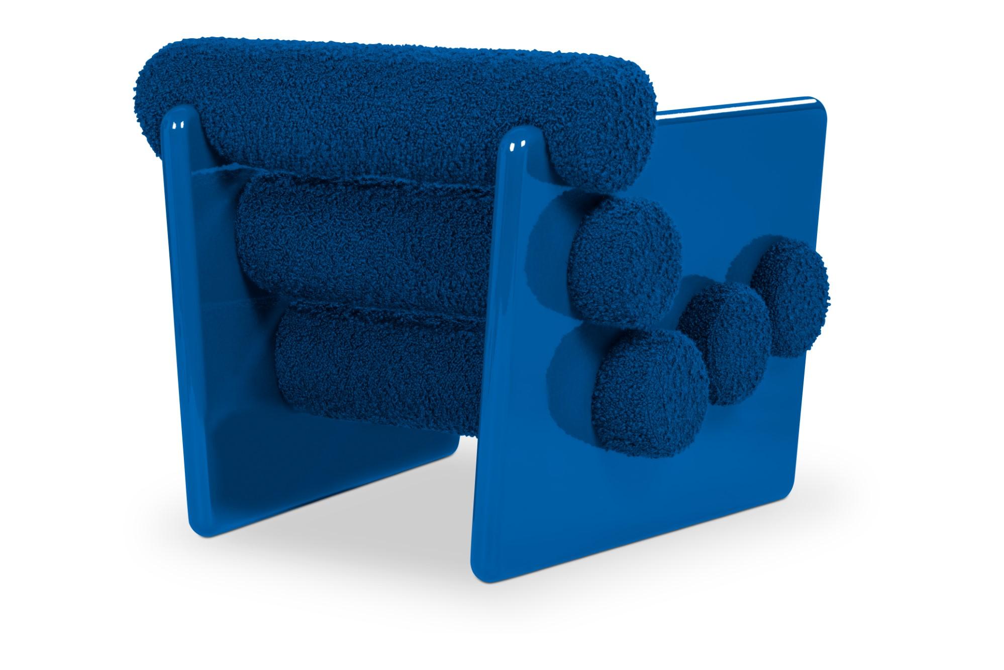 Laccato Poltrona Charles Cormo Cobalt di Royal Stranger in vendita