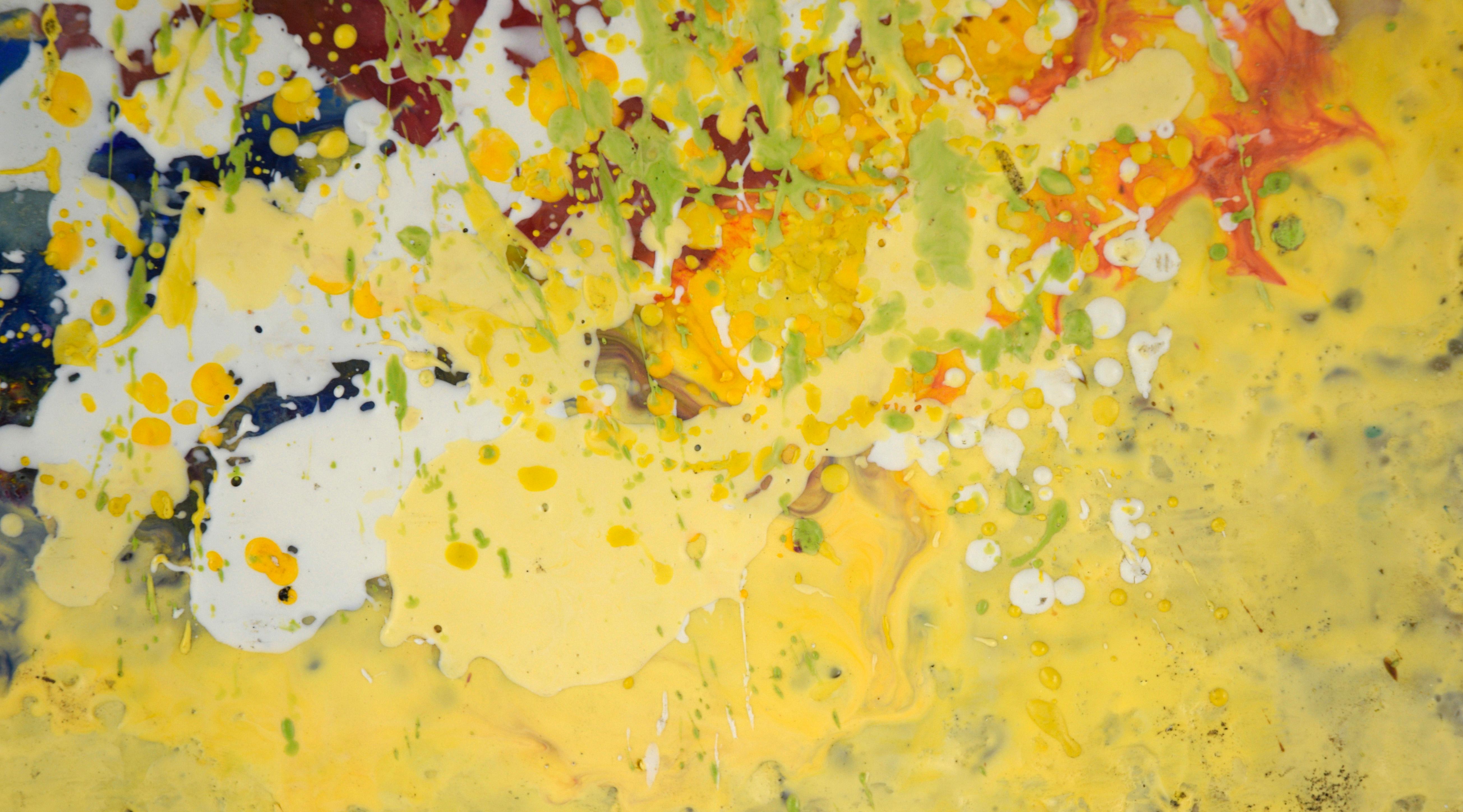 Yellow Drips - Expressionist Composition in Wax and Acrylic on Wood Panel For Sale 2