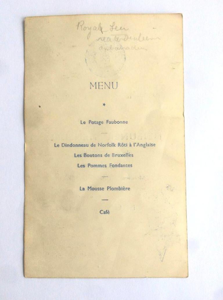 - A menu from a 1942 dinner at the Chambre de Commerce Francaise in London signed by Charles de Gaulle

- At the time of signing de Gaulle was leader in exile of the Free French resistance

- An extraordinary piece of WWII memorabilia from a