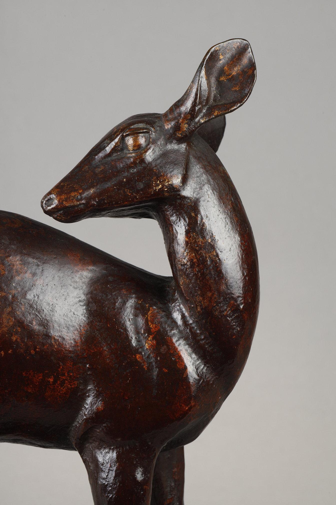 Bushbuck - Sculpture Art Decó de Charles Delhommeau