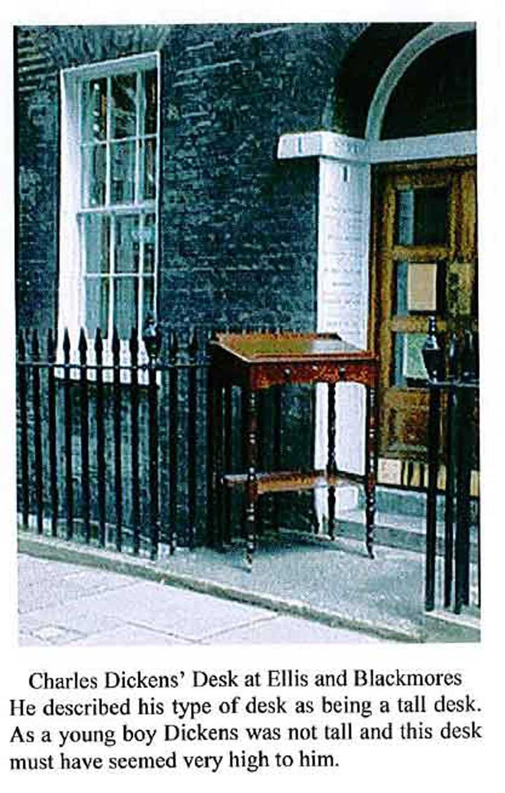 Bureau utilisé par Charles Dickens, vers 1800 en vente 1