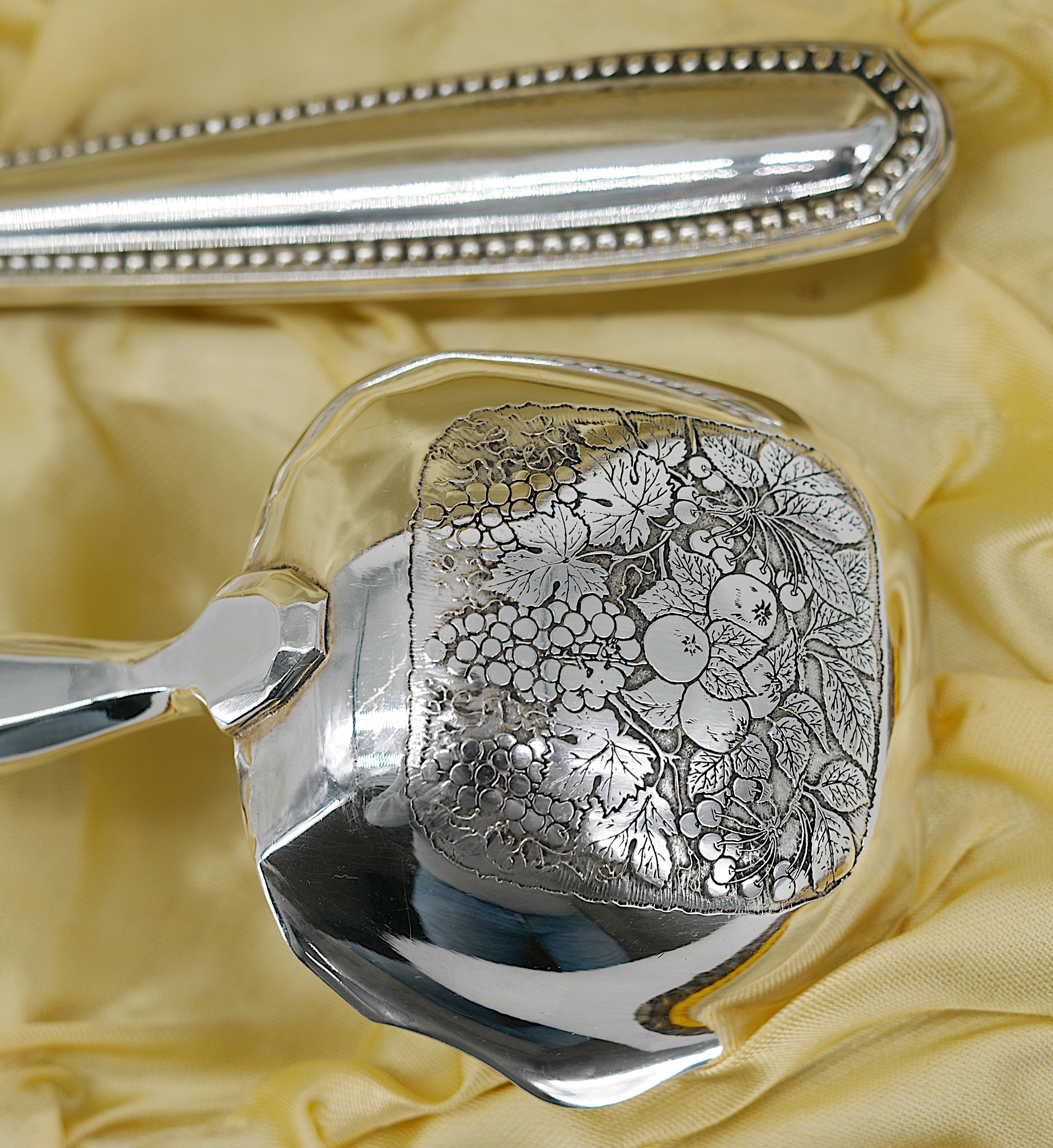 Charles Duchene Französisches versilbertes Dessertbesteck, 1900 im Angebot 4