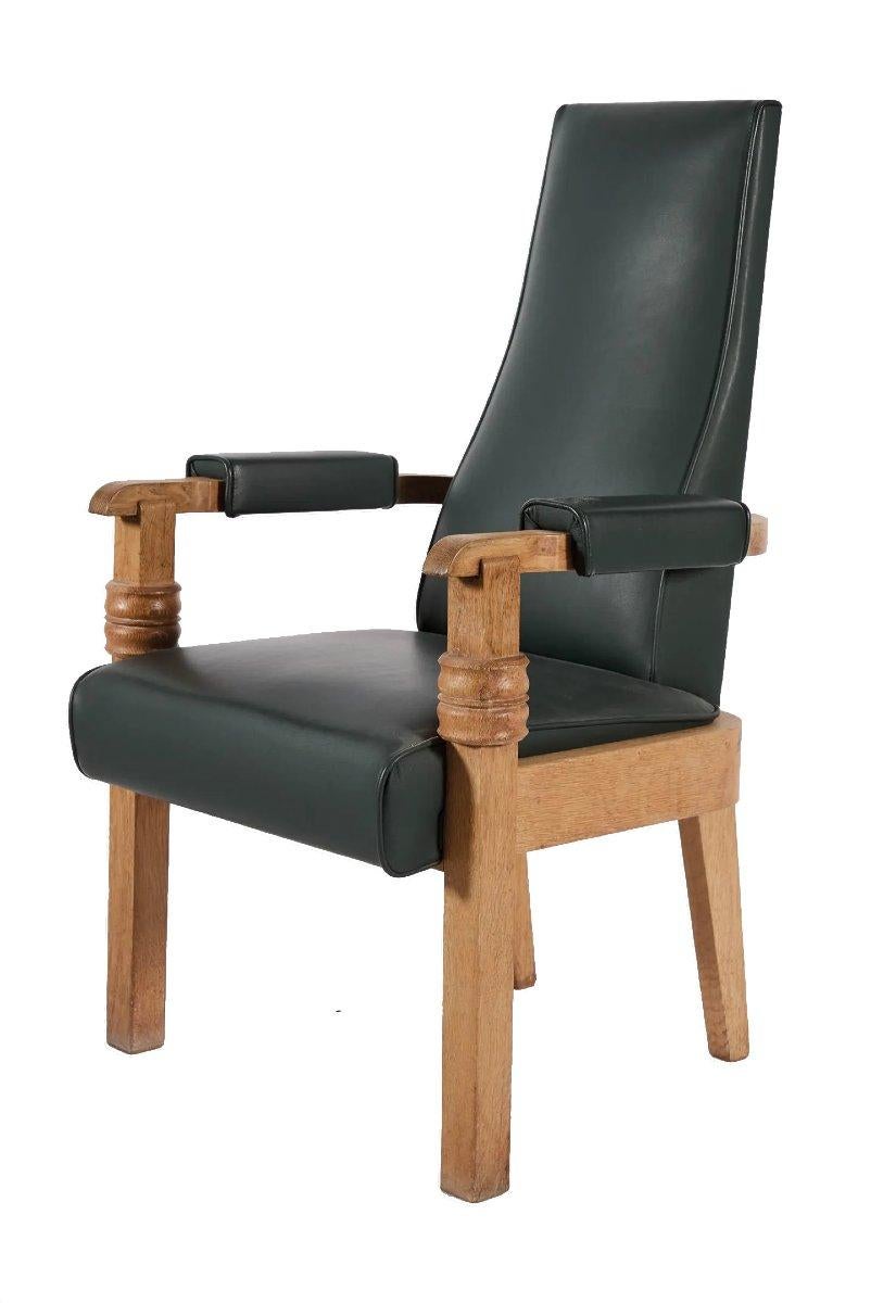 Charles Dudouyt (1885-1946) Bureau et fauteuil Art Déco en chêne vers 1940 en vente 3