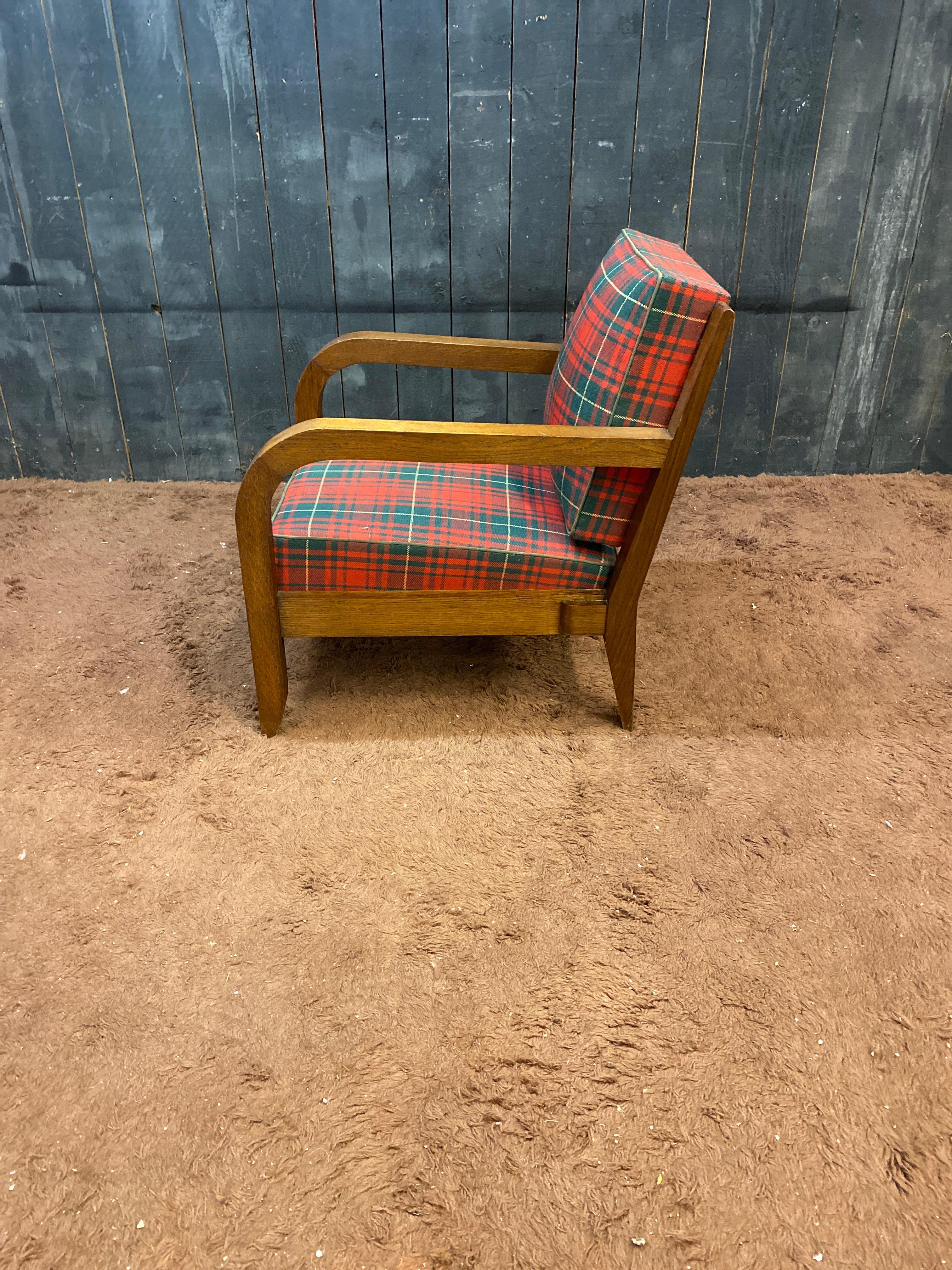 Paire de fauteuils Art Déco en chêne estampillés Charles DUDOUYT,
 publié par LA GENTILHOMMIERE
Tissu d'origine en bon état