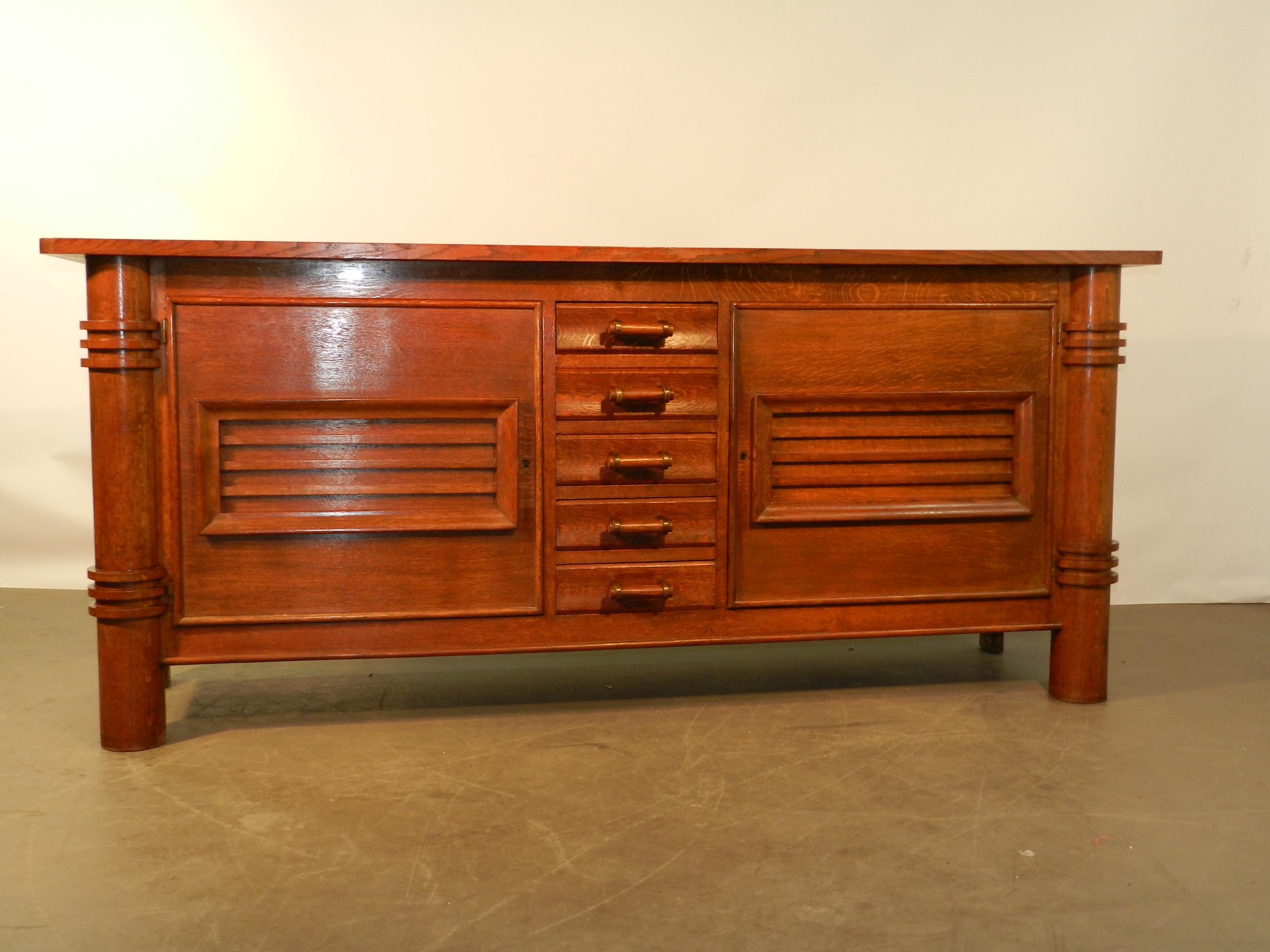 Charles Dudouyt Attributed Oak Sideboard, Edition La Gentilhommiere In Good Condition For Sale In Saint-Ouen, FR