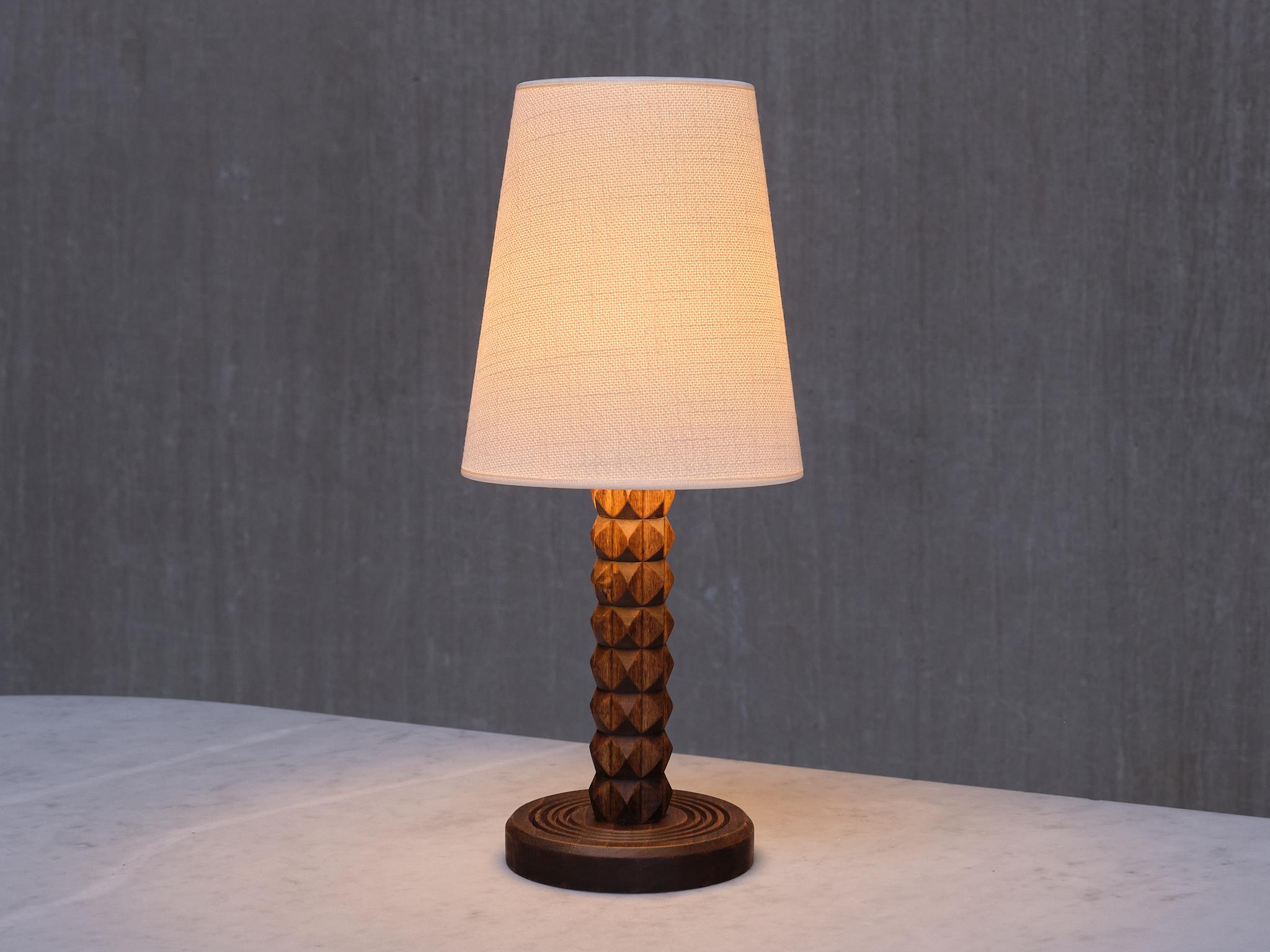 Mid-Century Modern Charles Dudouyt Attributed Table Lamp in Oak with Ivory Shade, France, 1950s For Sale