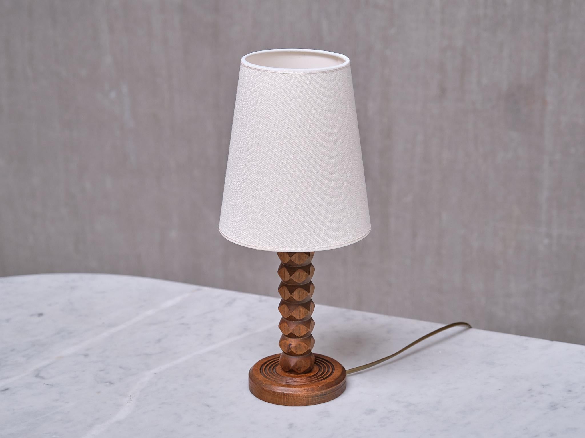 French Charles Dudouyt Attributed Table Lamp in Oak with Ivory Shade, France, 1950s For Sale