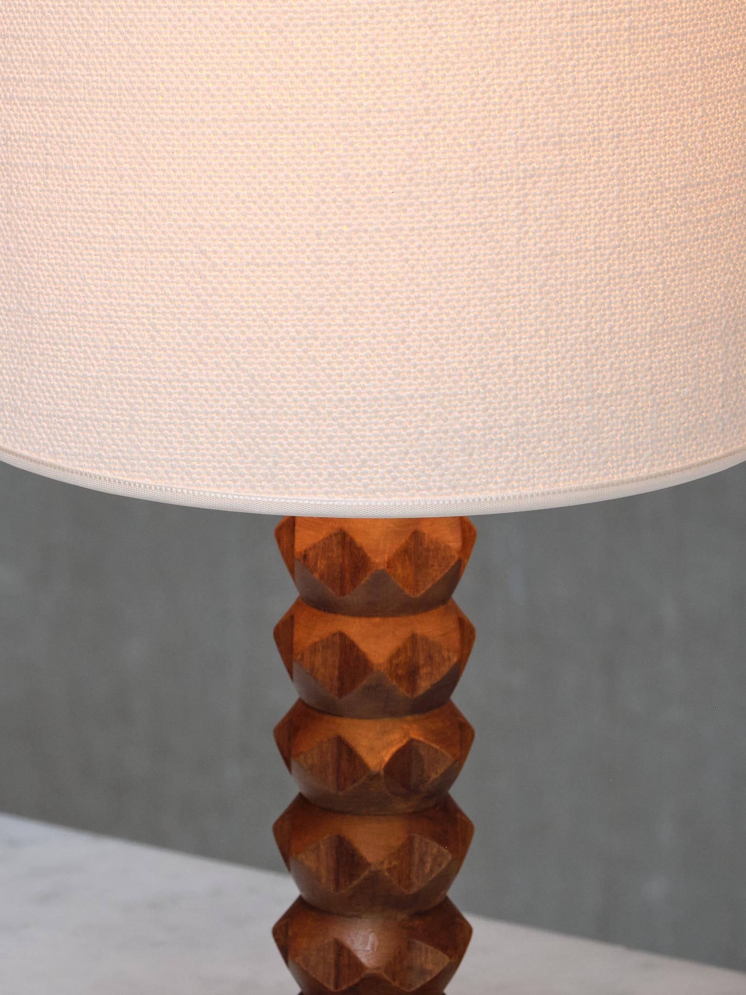 Tissu Charles Dudouyt Attributed Table Lamp in Oak with Ivory Shade, France, 1950s en vente