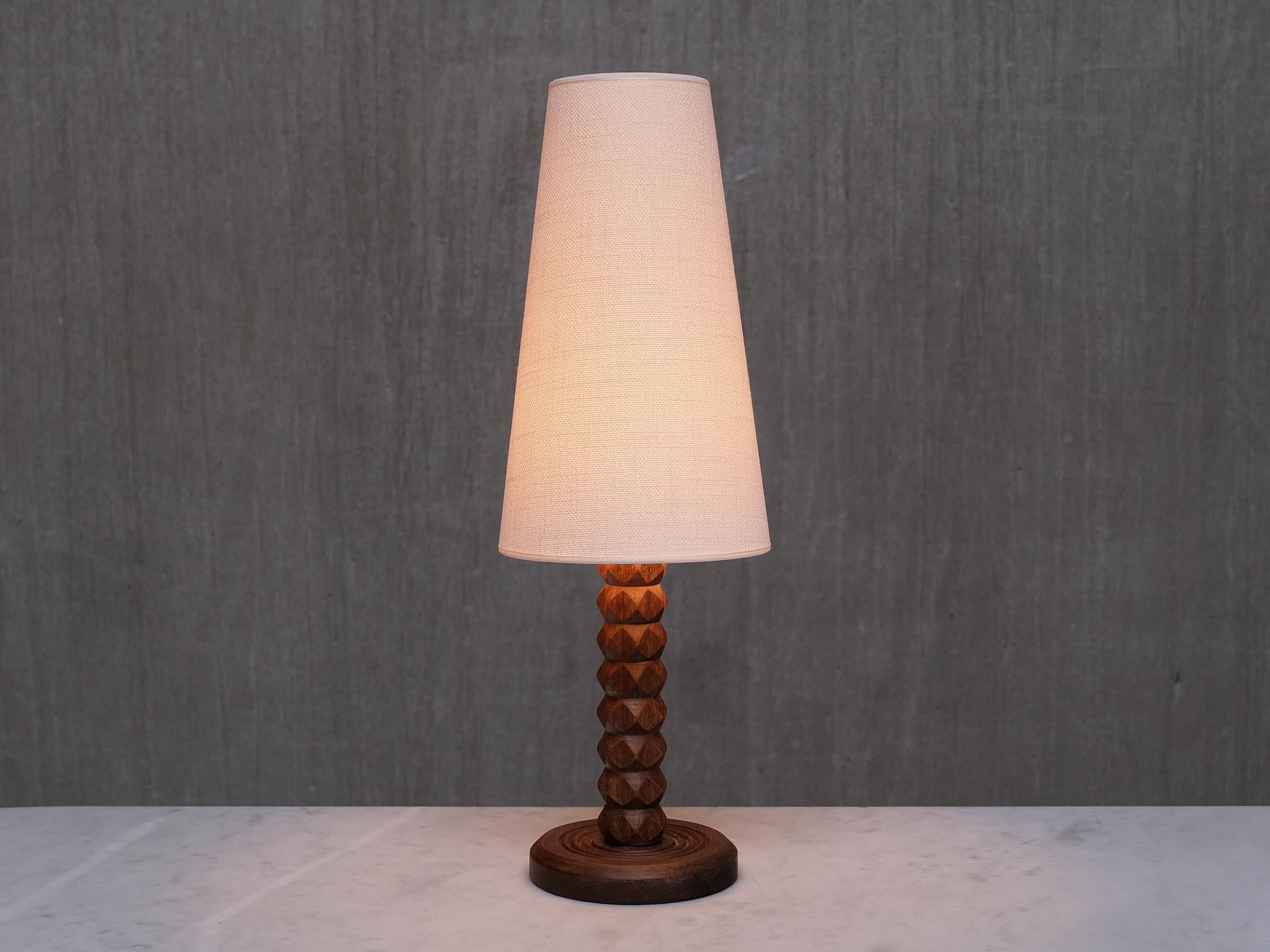 Mid-Century Modern Charles Dudouyt Attributed Table Lamp, Oak with Tapered Shade, France, 1950s en vente