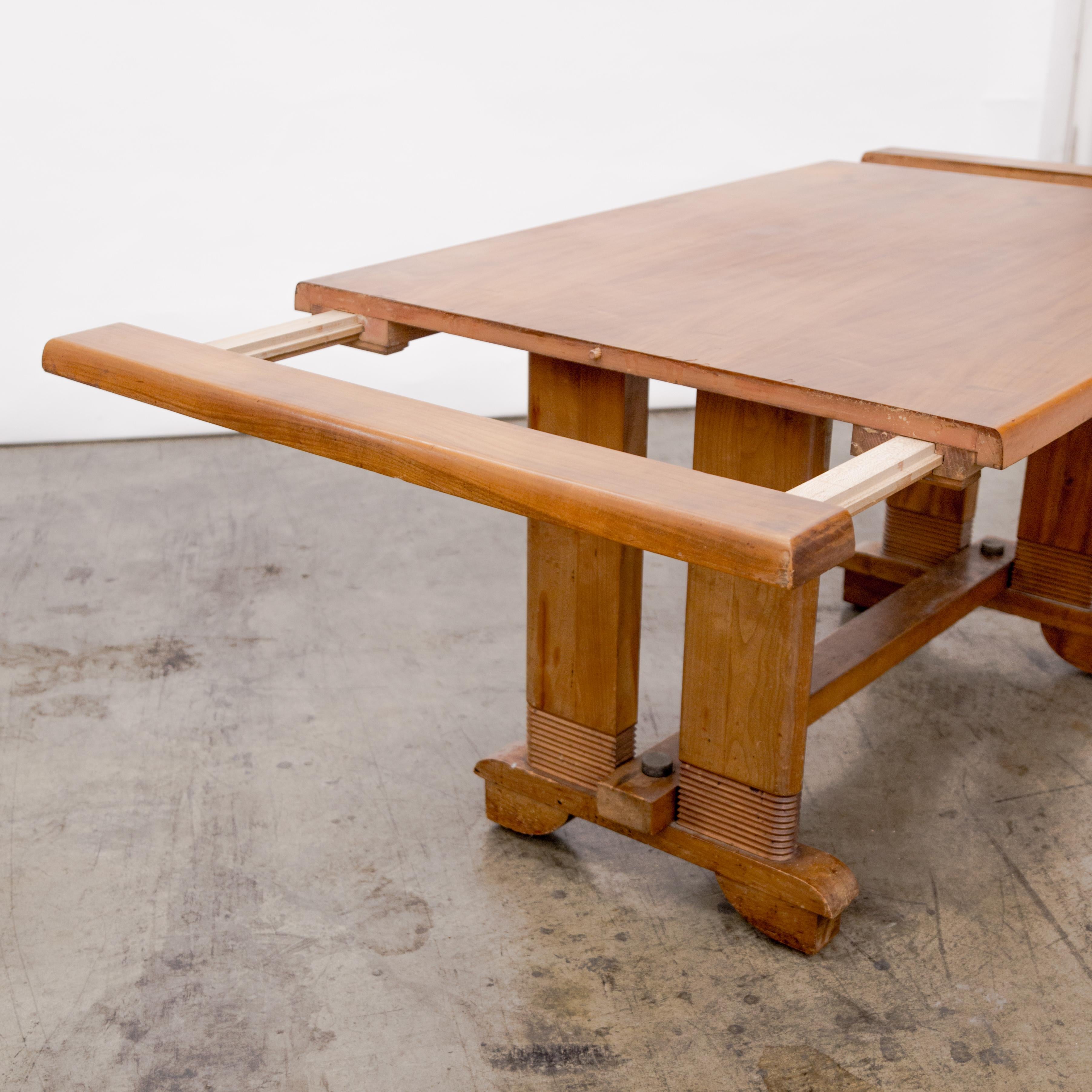 Bois Charles Dudouyt  Table de salle à manger brutaliste en vente