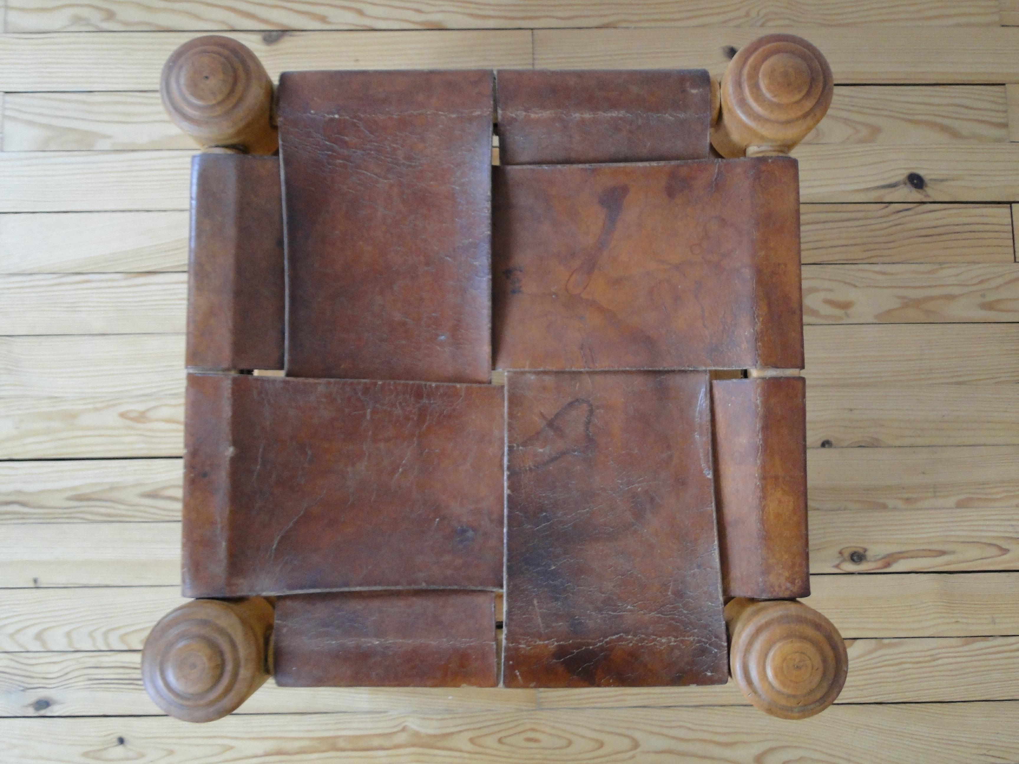Pelle Charles Dudouyt Francia Sgabello poggiapiedi in pelle Oak in vendita