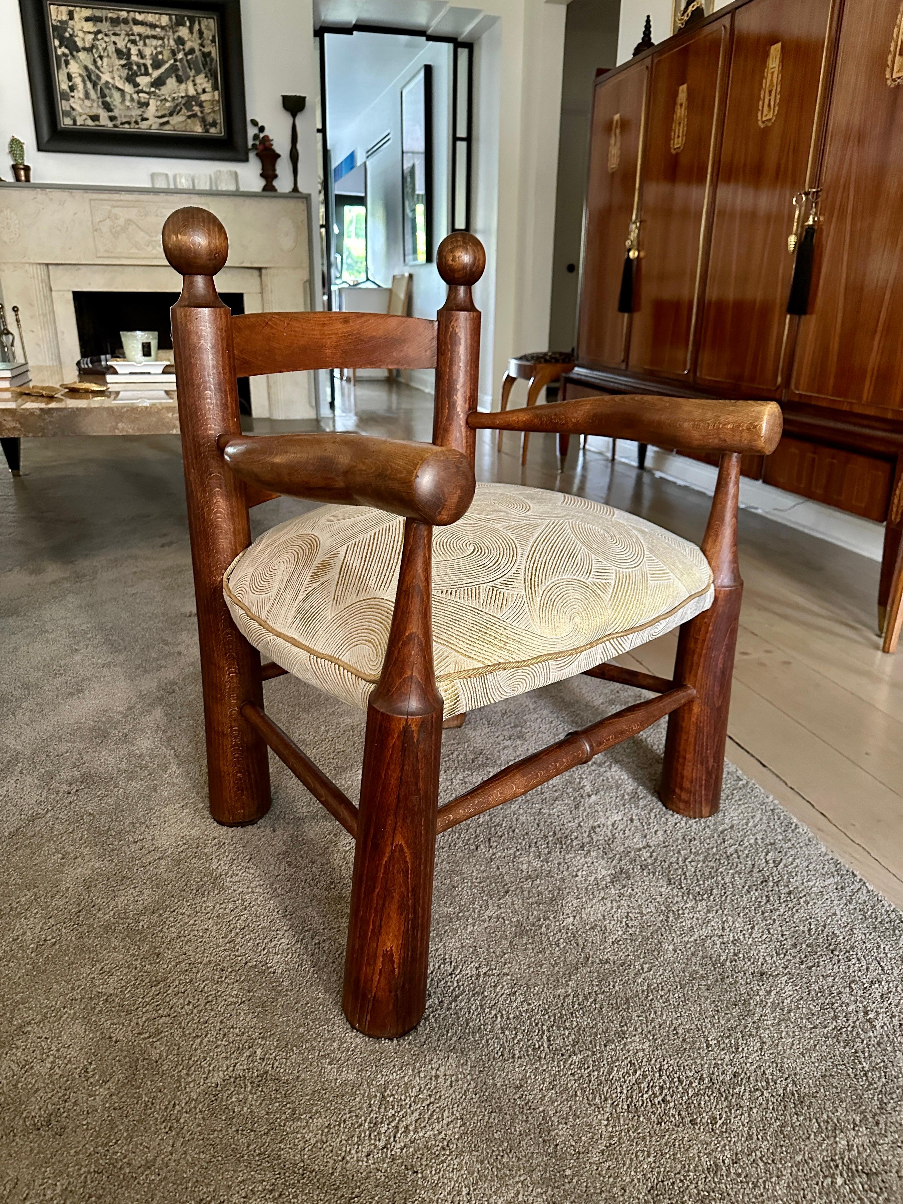 Charles Dudouyt French 1940s Oak Chair In Good Condition For Sale In East Hampton, NY