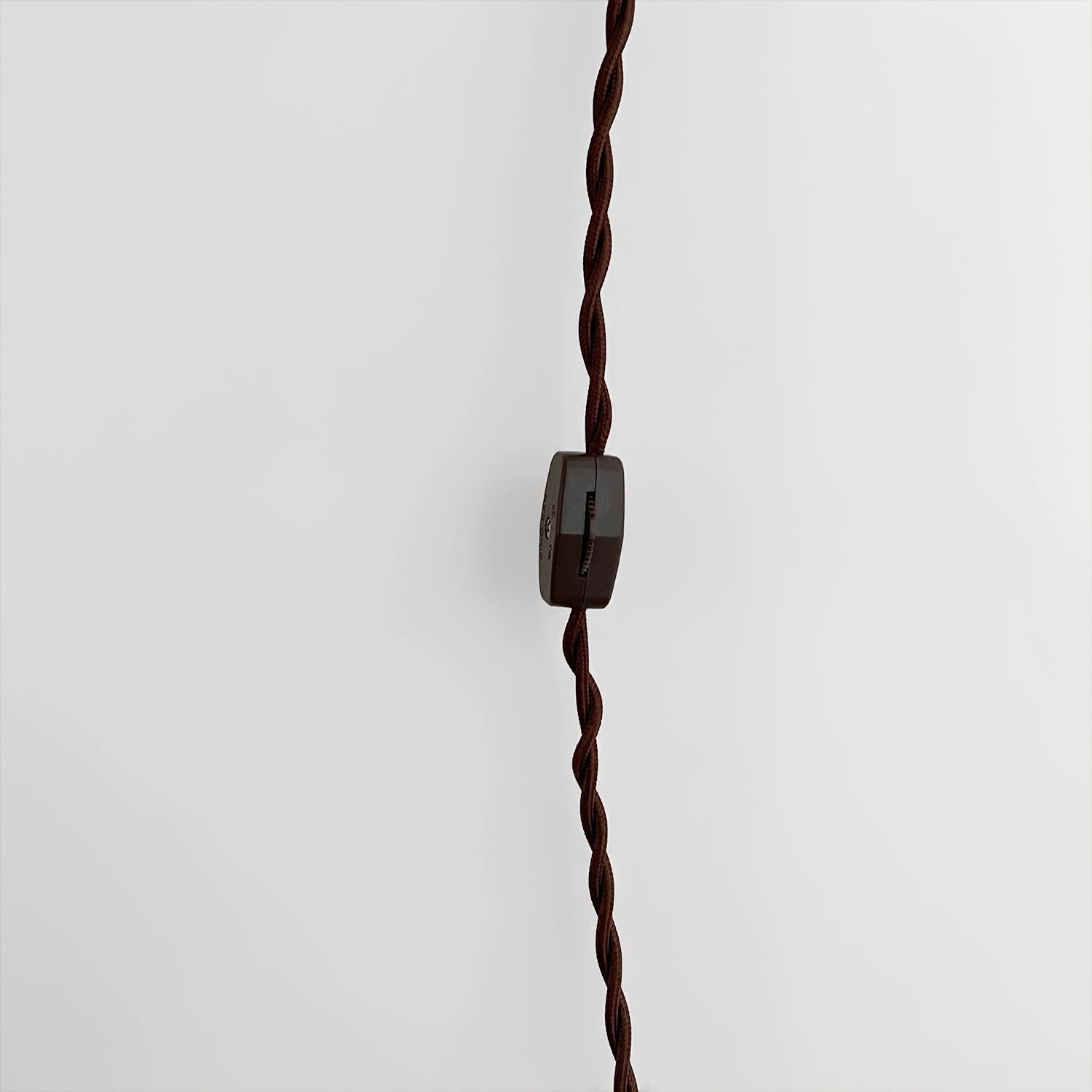 Aplique de pared Charles Dudouyt de roble francés recableado EE.UU. con opción de enchufe en venta 4