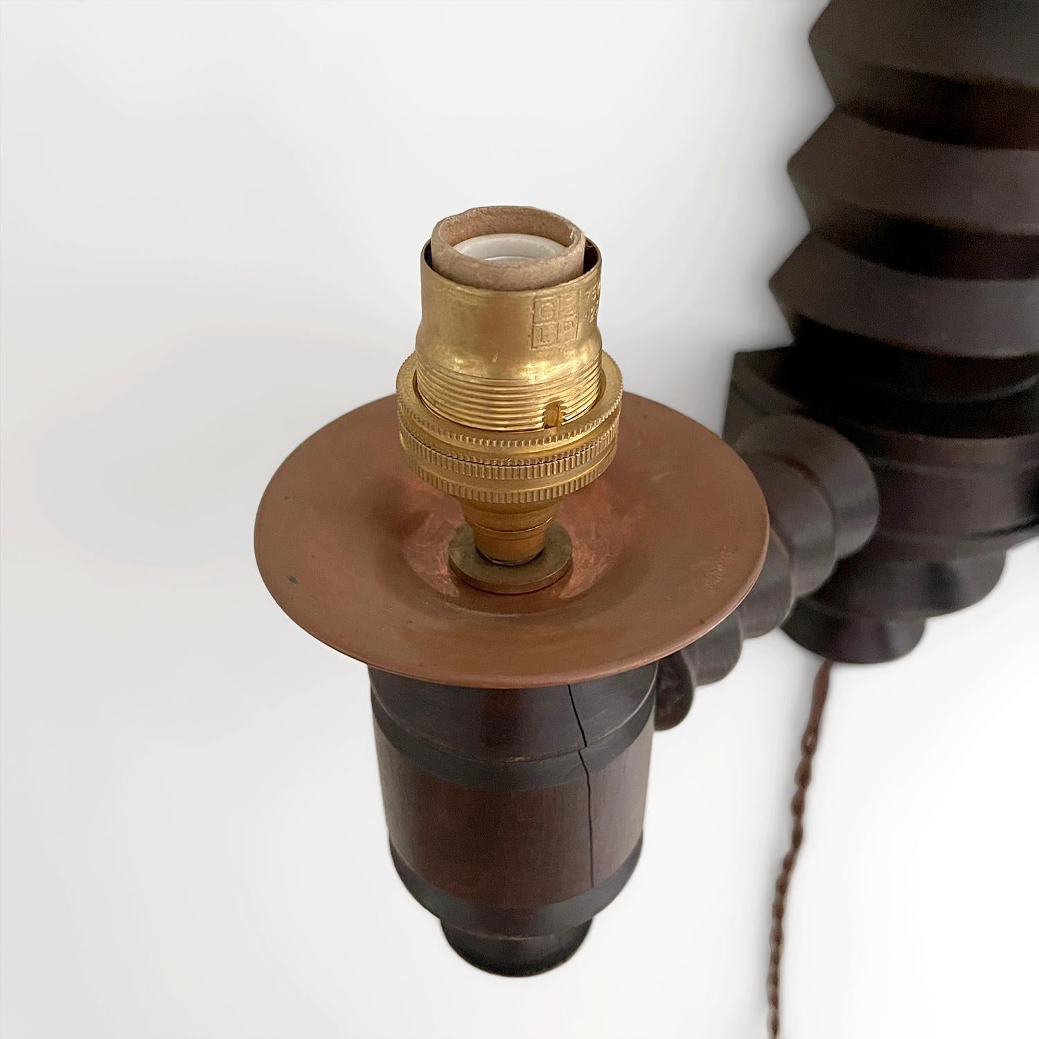 Aplique de pared Charles Dudouyt de roble francés recableado EE.UU. con opción de enchufe en venta 9