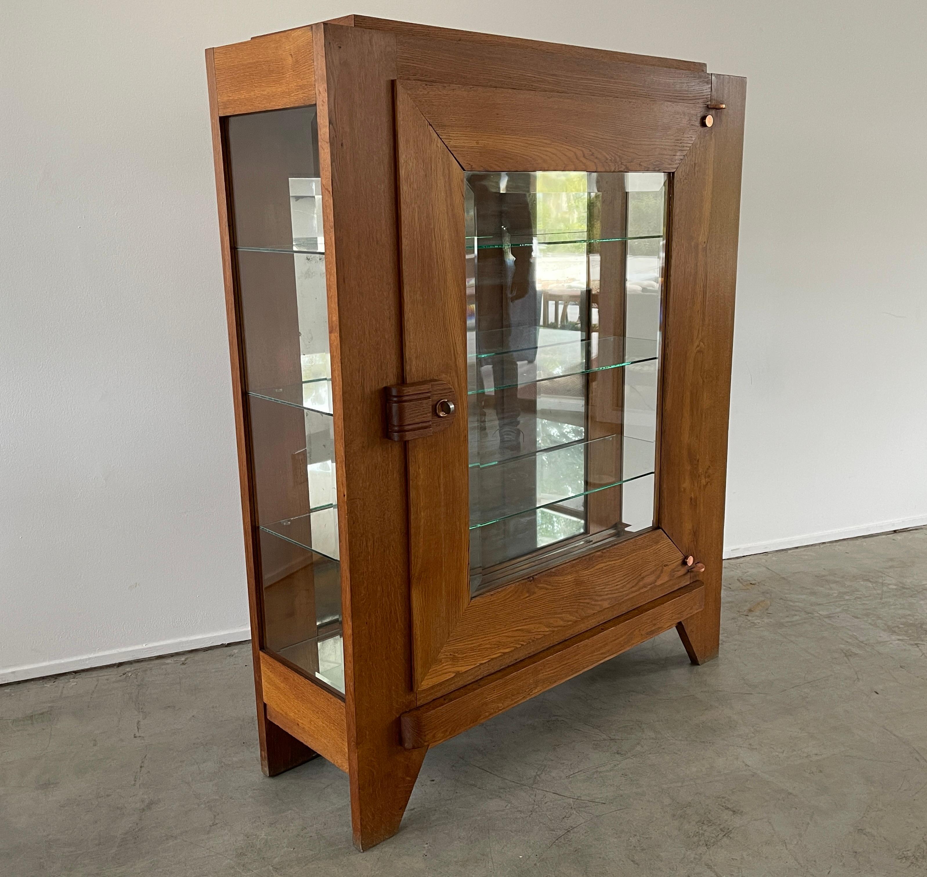 Charles Dudouyt Glass Vitrine In Good Condition In Beverly Hills, CA