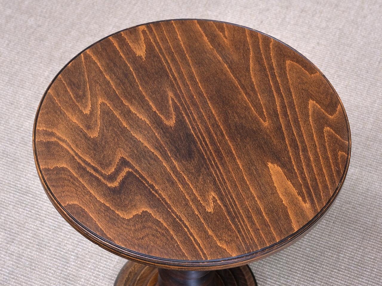 Charles Dudouyt Round Side Table in Solid Oak Wood, France, Late 1940s Francés en venta
