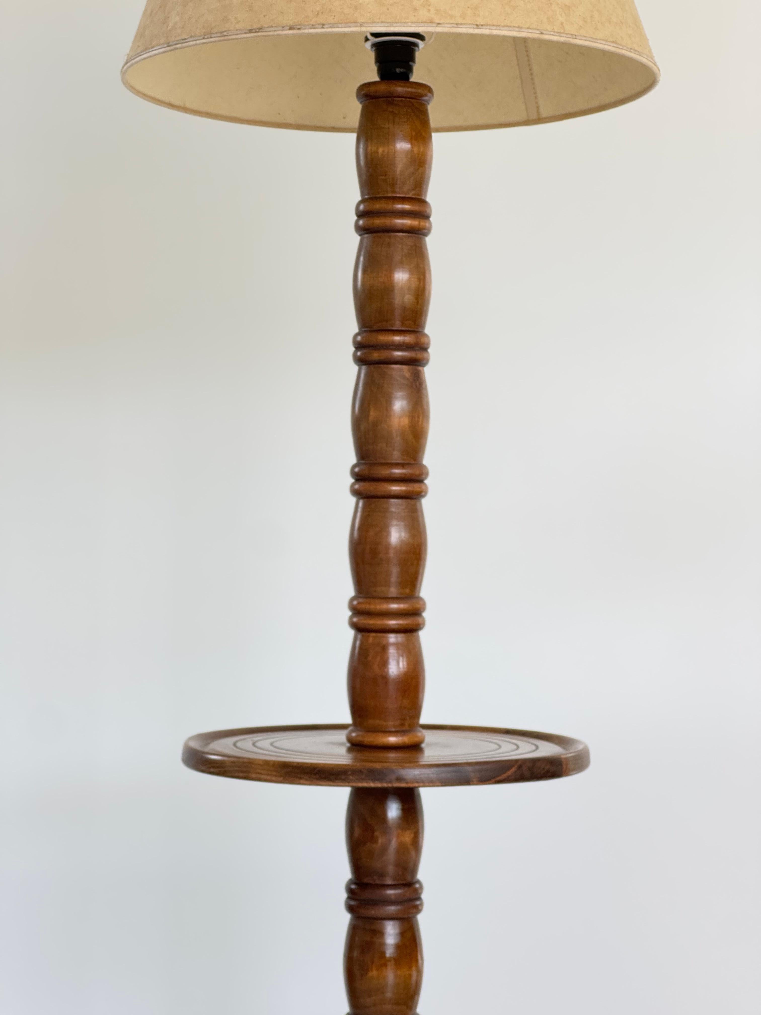 Lampada da terra in noce massiccio Charles Dudouyt - Design francese anni '40 in vendita 4