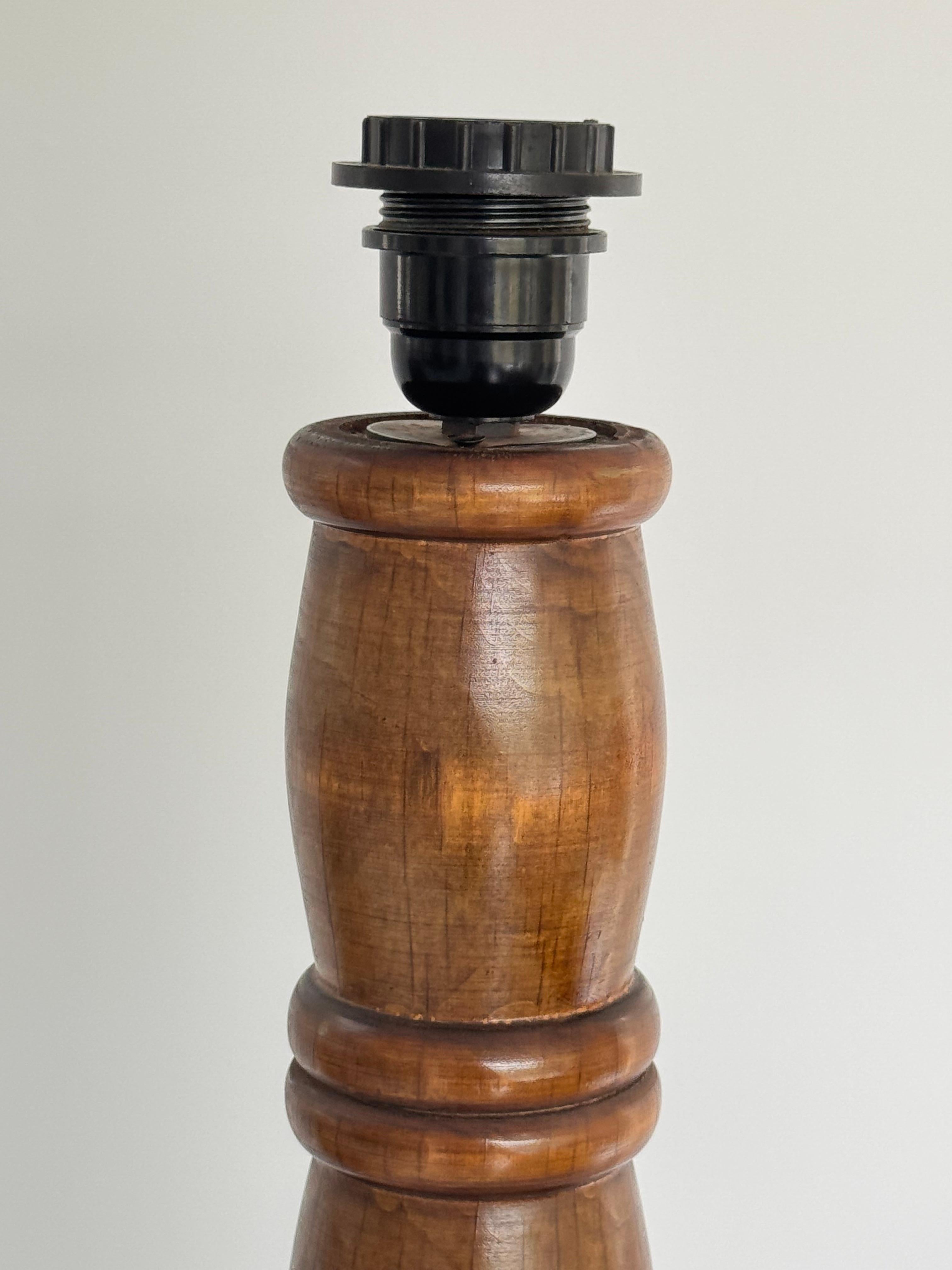 Lampada da terra in noce massiccio Charles Dudouyt - Design francese anni '40 in vendita 9