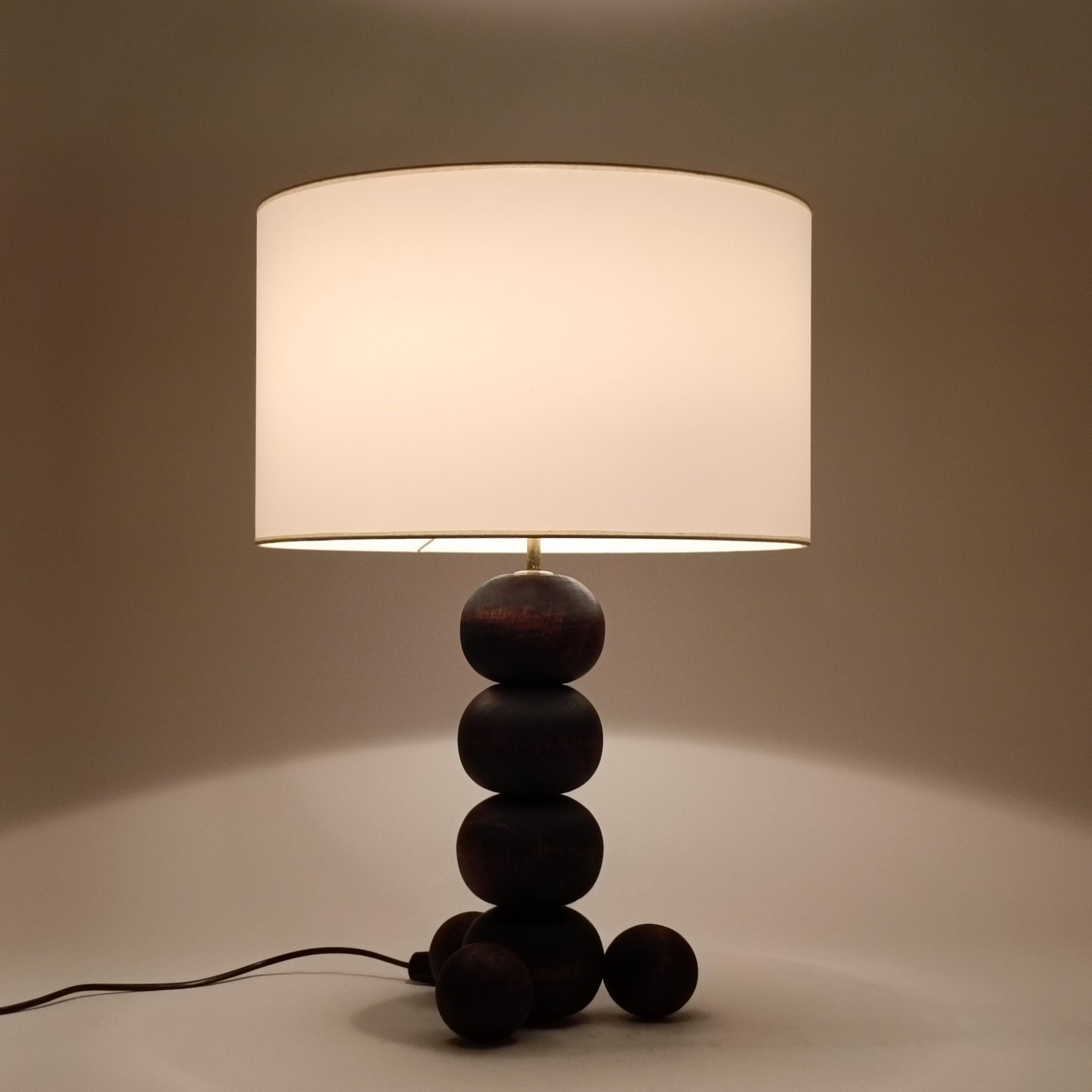 Charles Dudouyt style. Sculptural cubist table lamp, France, 1940s In Good Condition For Sale In SANT ADRIÀ DE BESÒS, ES