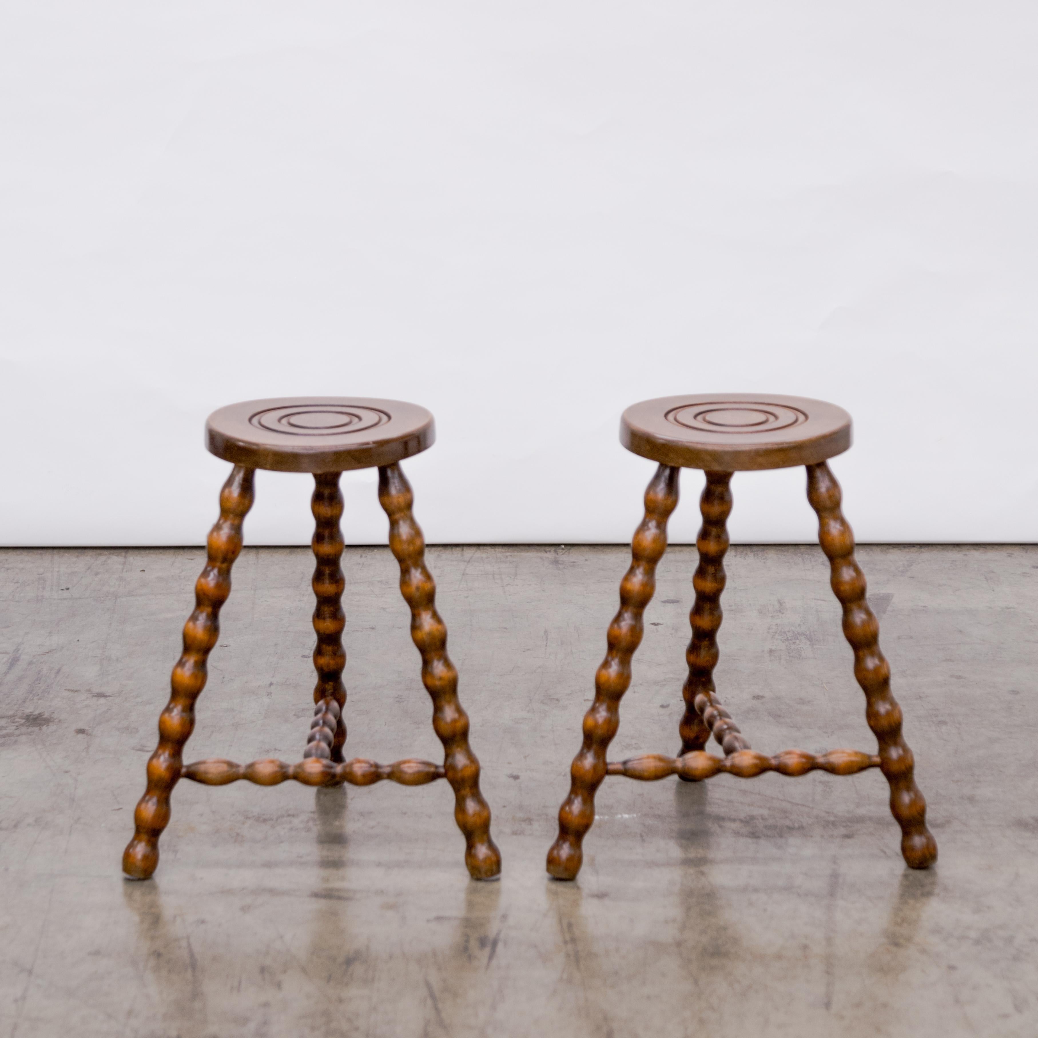 Estilo Charles Duduoyt  Taburetes Brutalistas Francés en venta