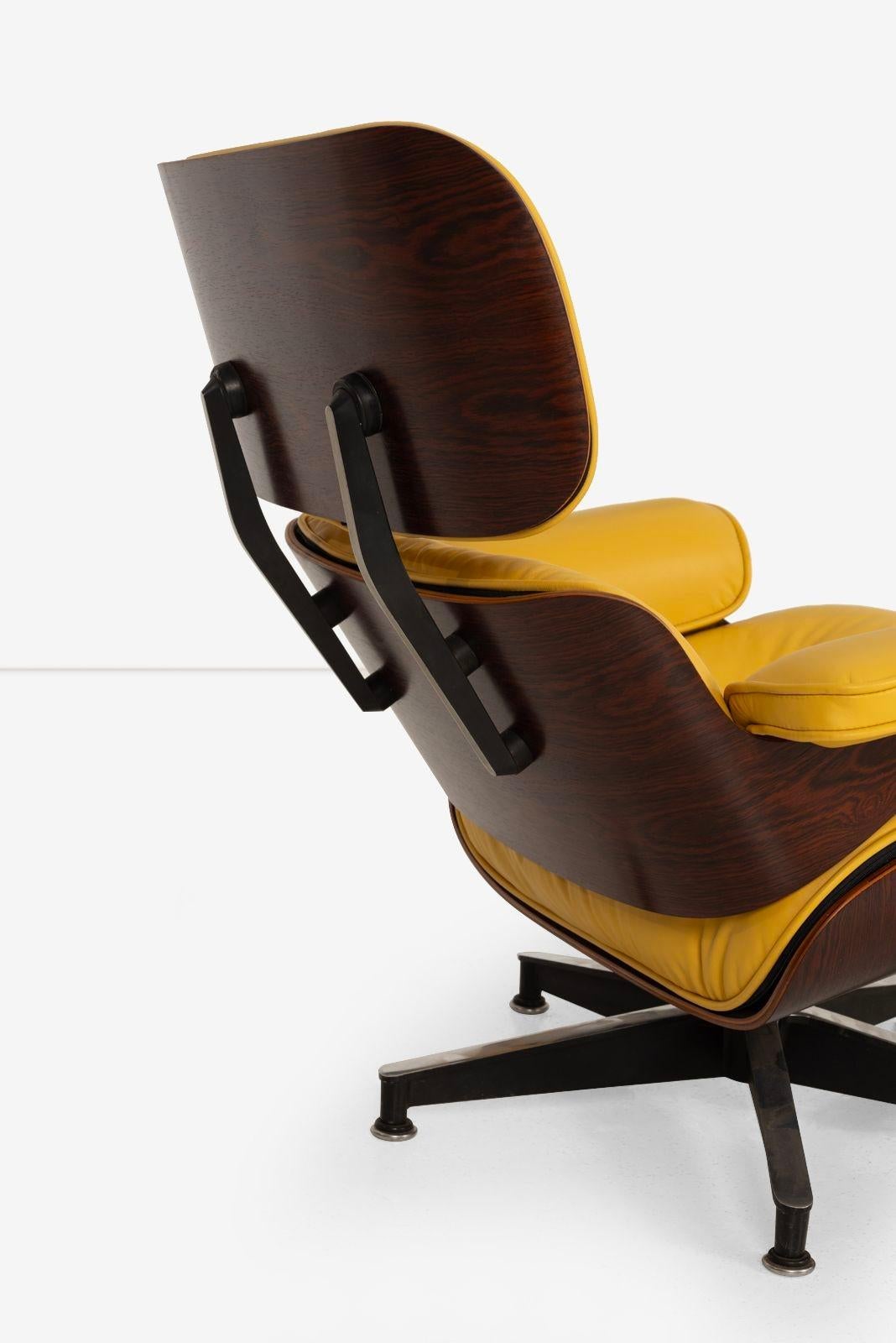 Charles Eames 670 & 671 Rosewood Lounge Chair and Ottoman for Herman Miller For Sale 4