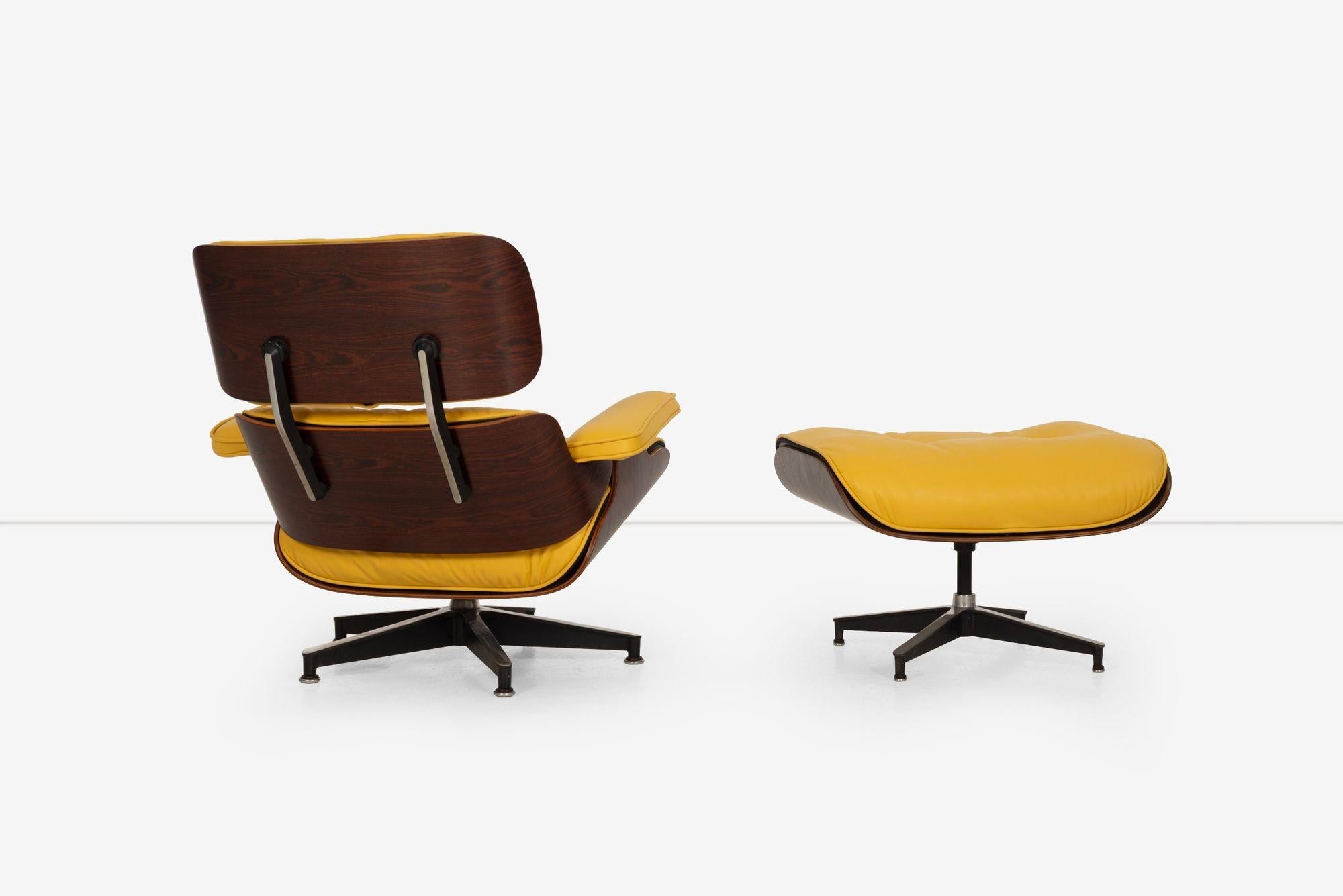 Charles Eames 670 & 671 Rosewood Lounge Chair and Ottoman for Herman Miller For Sale 5