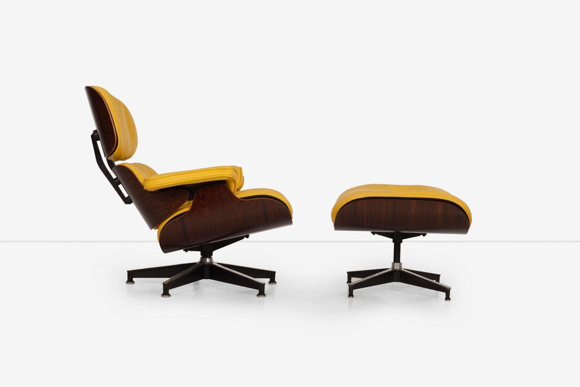 Charles Eames 670 & 671 Rosewood Lounge Chair and Ottoman for Herman Miller For Sale 1