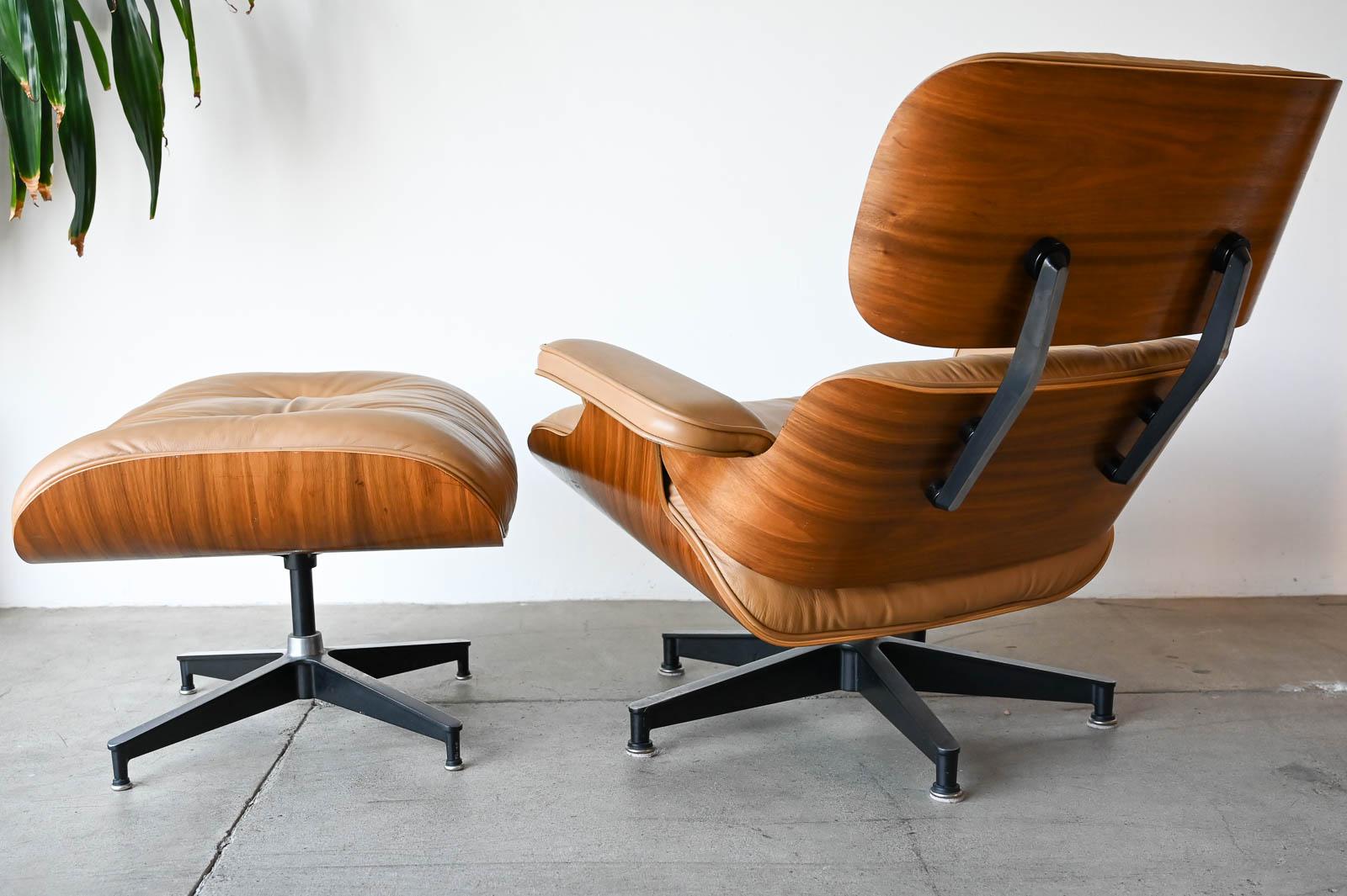 American Charles Eames 670/671 Walnut and Leather Lounge Chair and Ottoman, 2004 For Sale