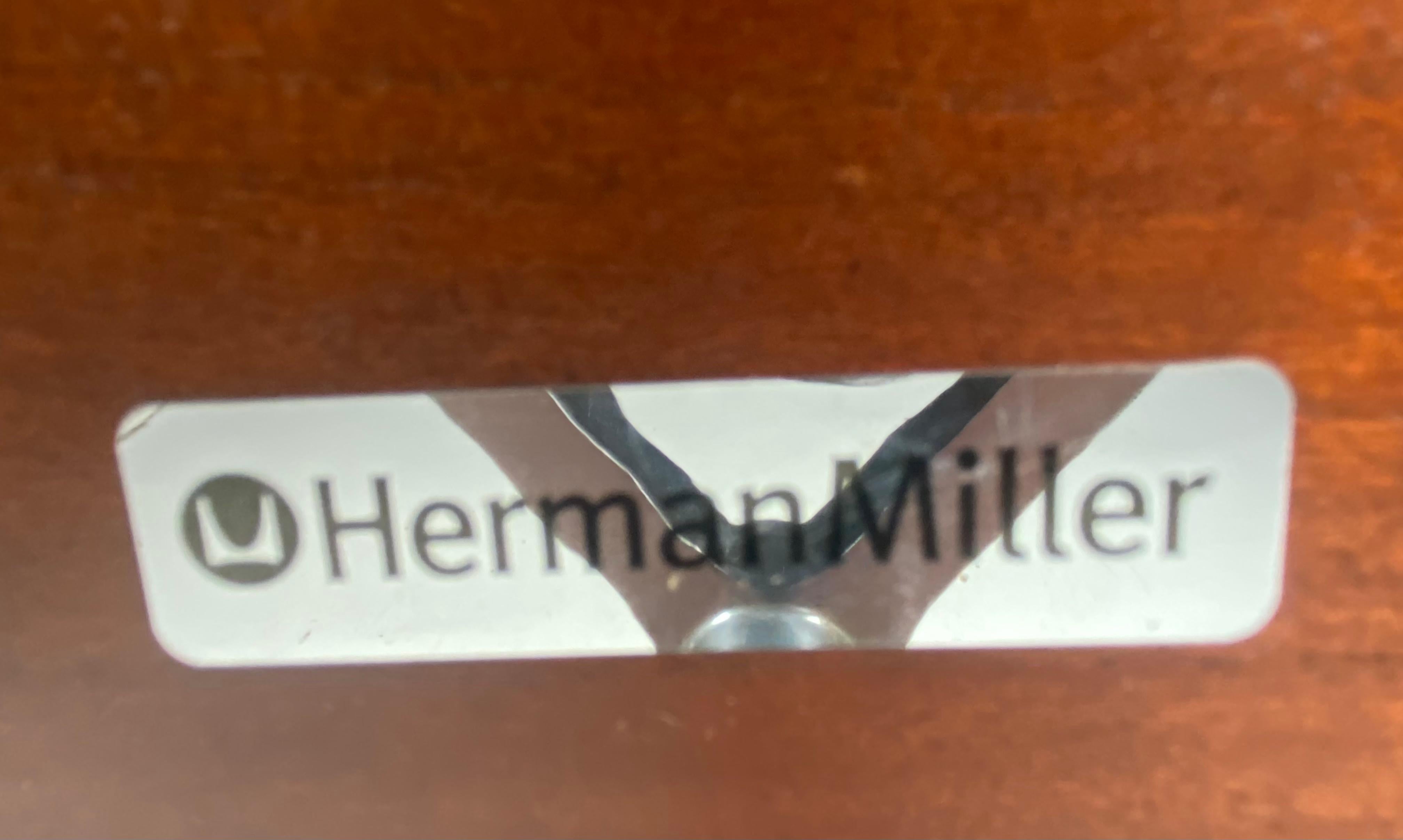 Charles Eames 671 Lounge Chair Ottoman, , Herman Miller 2