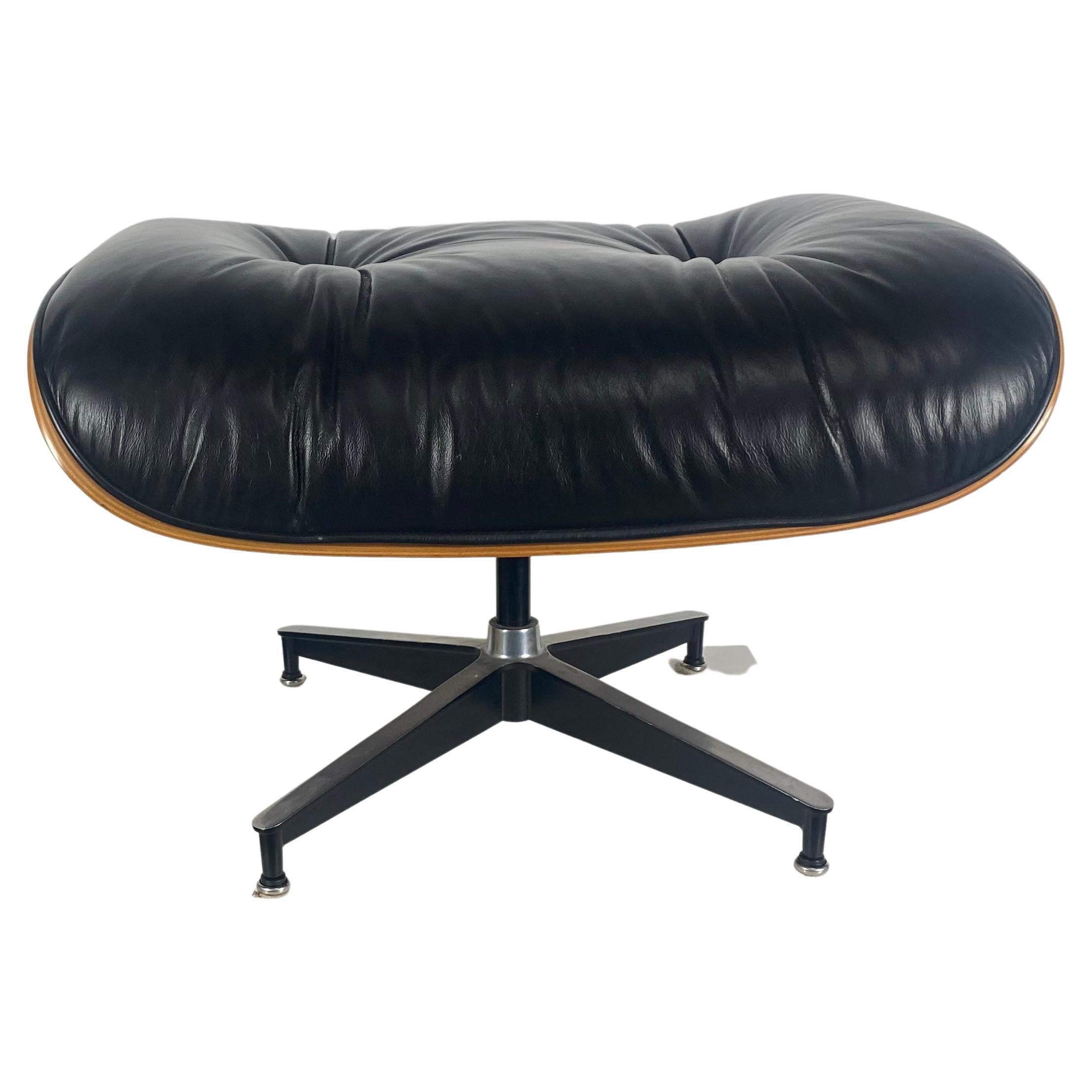 Charles Eames 671 Lounge Chair Ottoman, , Herman Miller