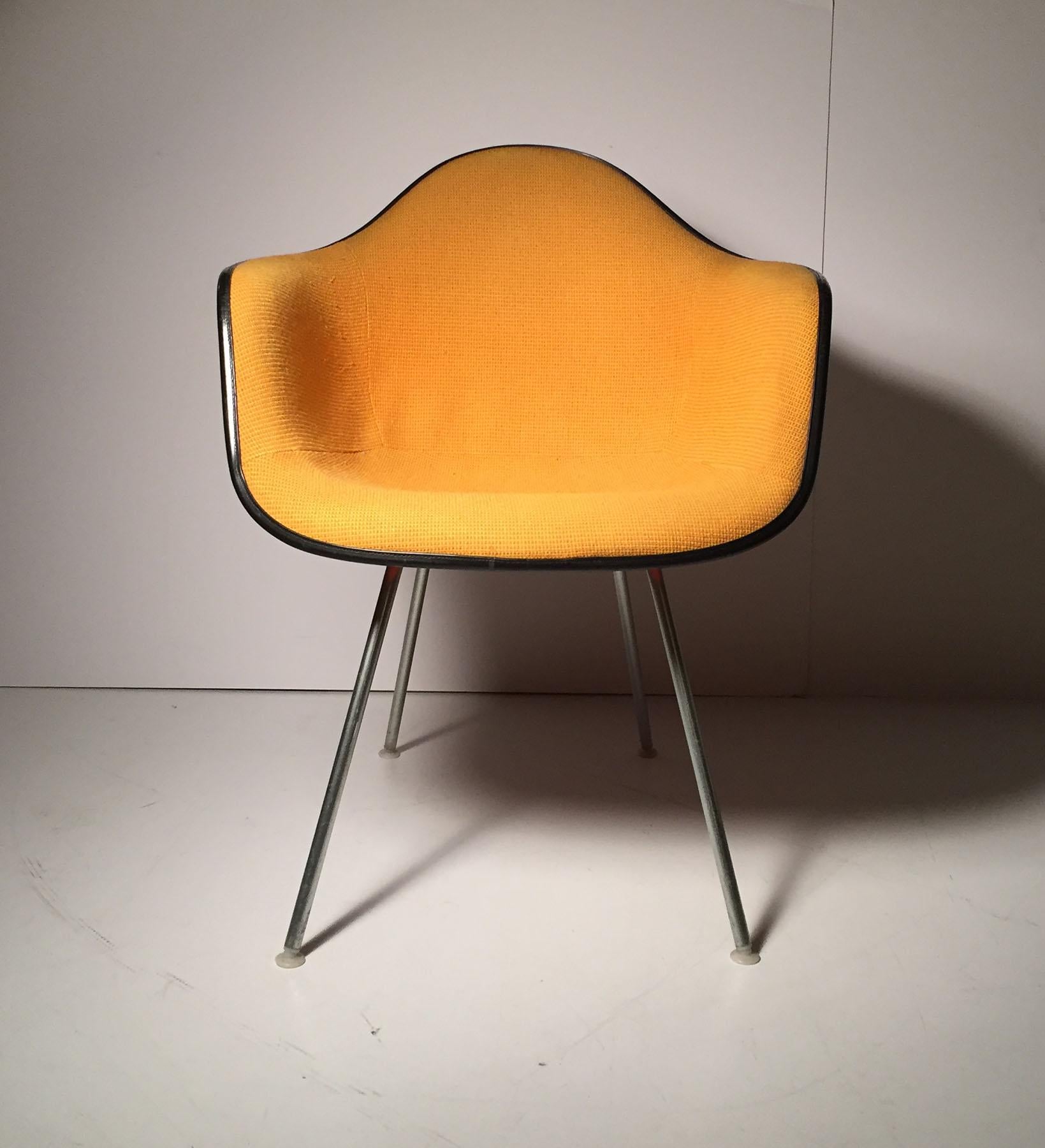 American Charles Eames Alexander Girard Shell Chairs in Two-Tone Checkerboard For Sale