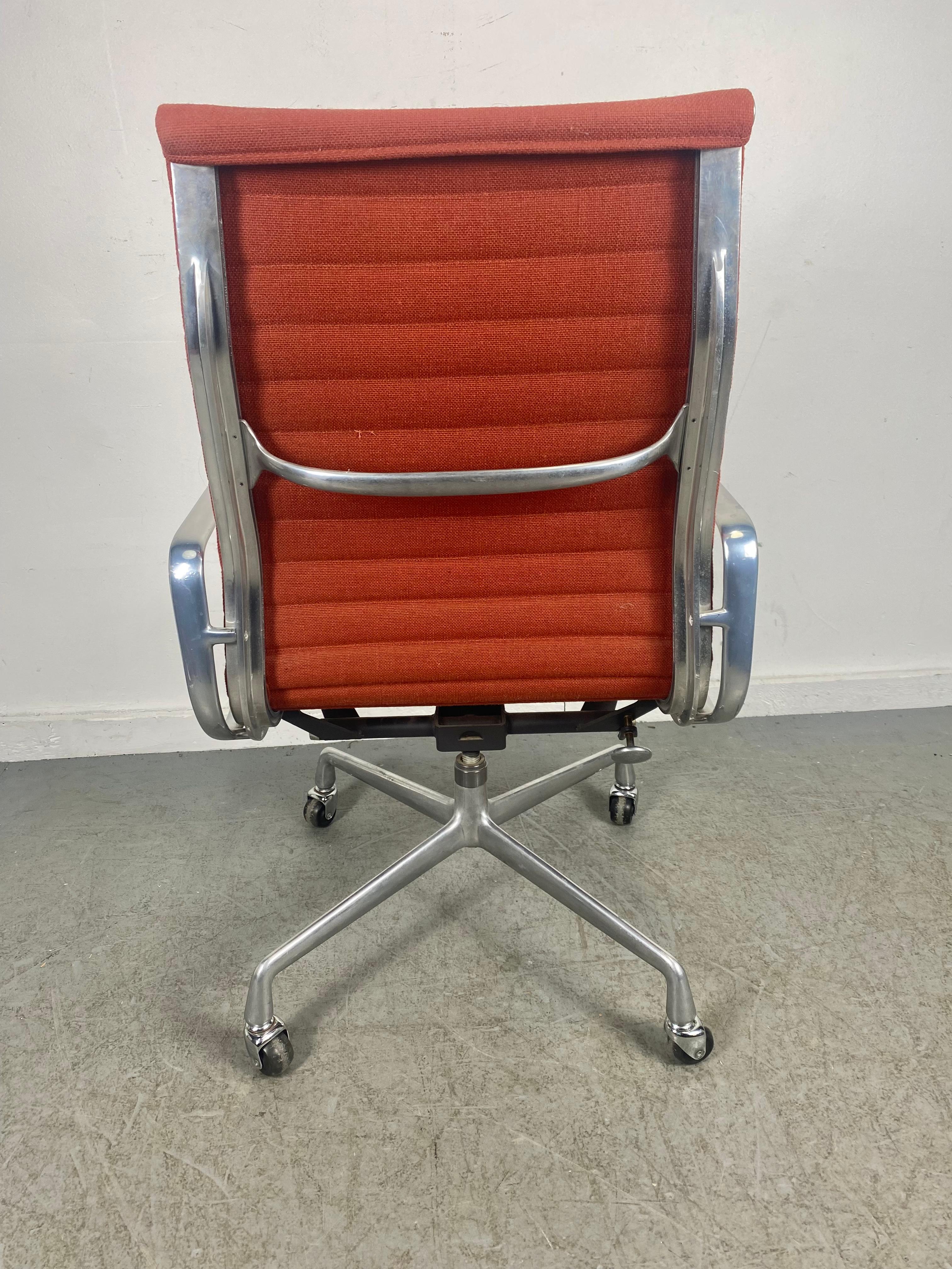 Charles Eames Aluminum Group High Back Desk Chair, Herman Miller / Mid Century 1