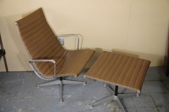 Charles Eames Aluminium Gruppe Lounge und Ottomane