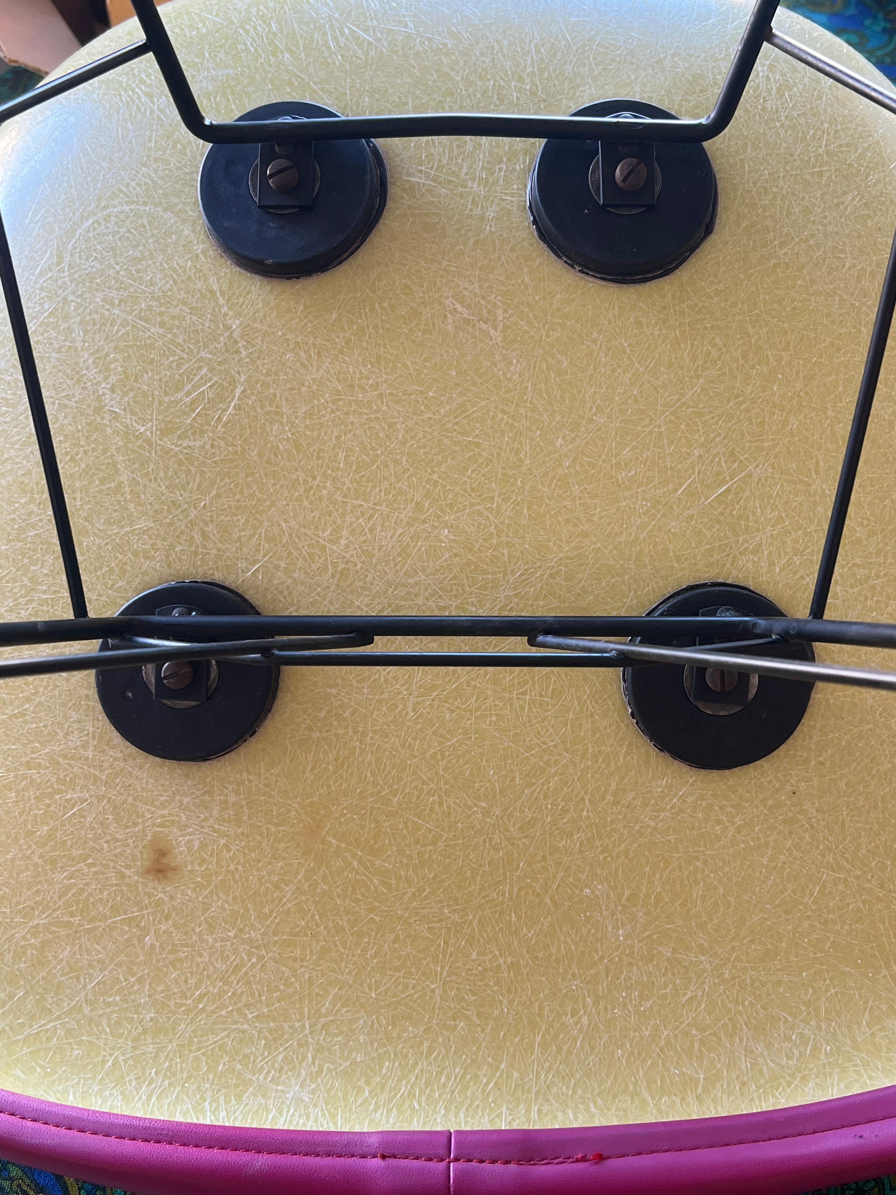 Charles Eames Mecedora Clásica RAR Herman Miller Amarillo Limón en venta 6