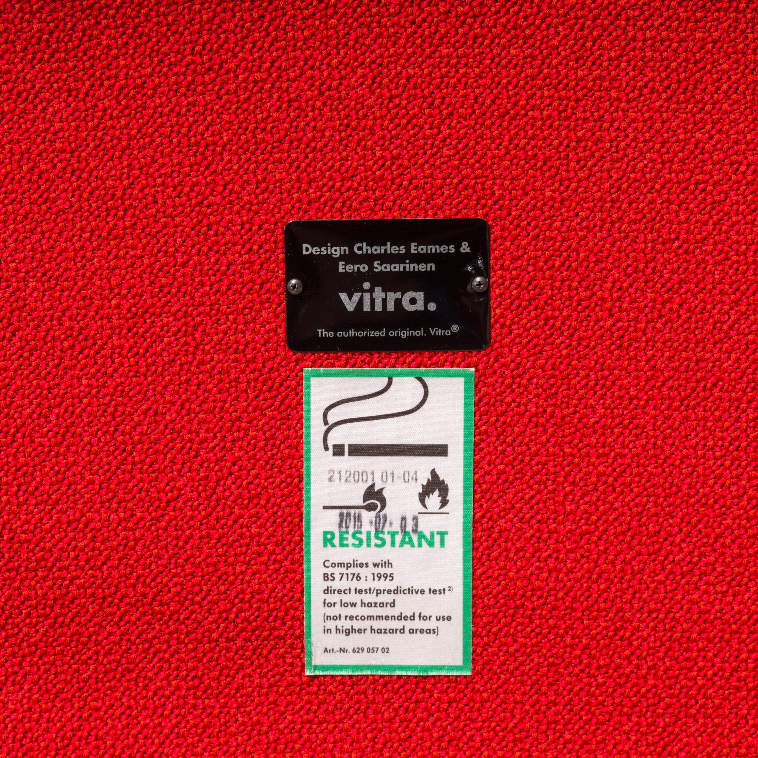 Charles Eames & Eero Saarinen für Vitra Rote Bio-Esszimmerstühle, 7er-Set 2