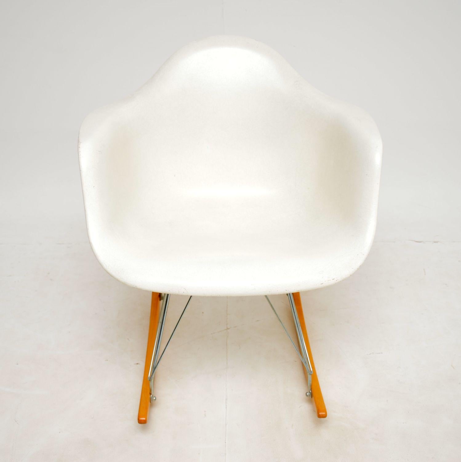 Charles Eames Fibreglass Rocking Chair by Modernica 1