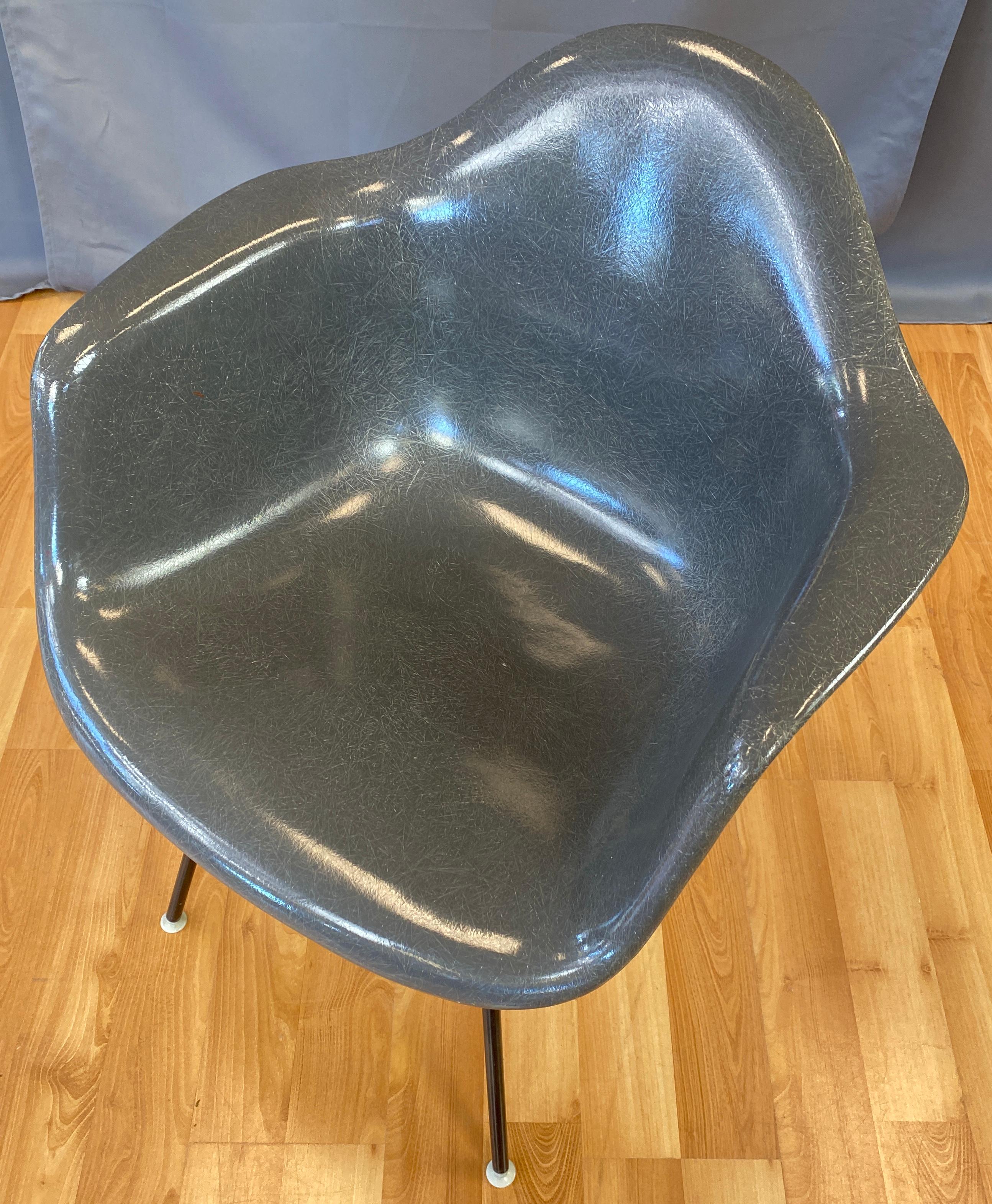 Charles Eames Flame Logo Fiberglass Shell Armchair for Herman Miller In Good Condition In San Francisco, CA